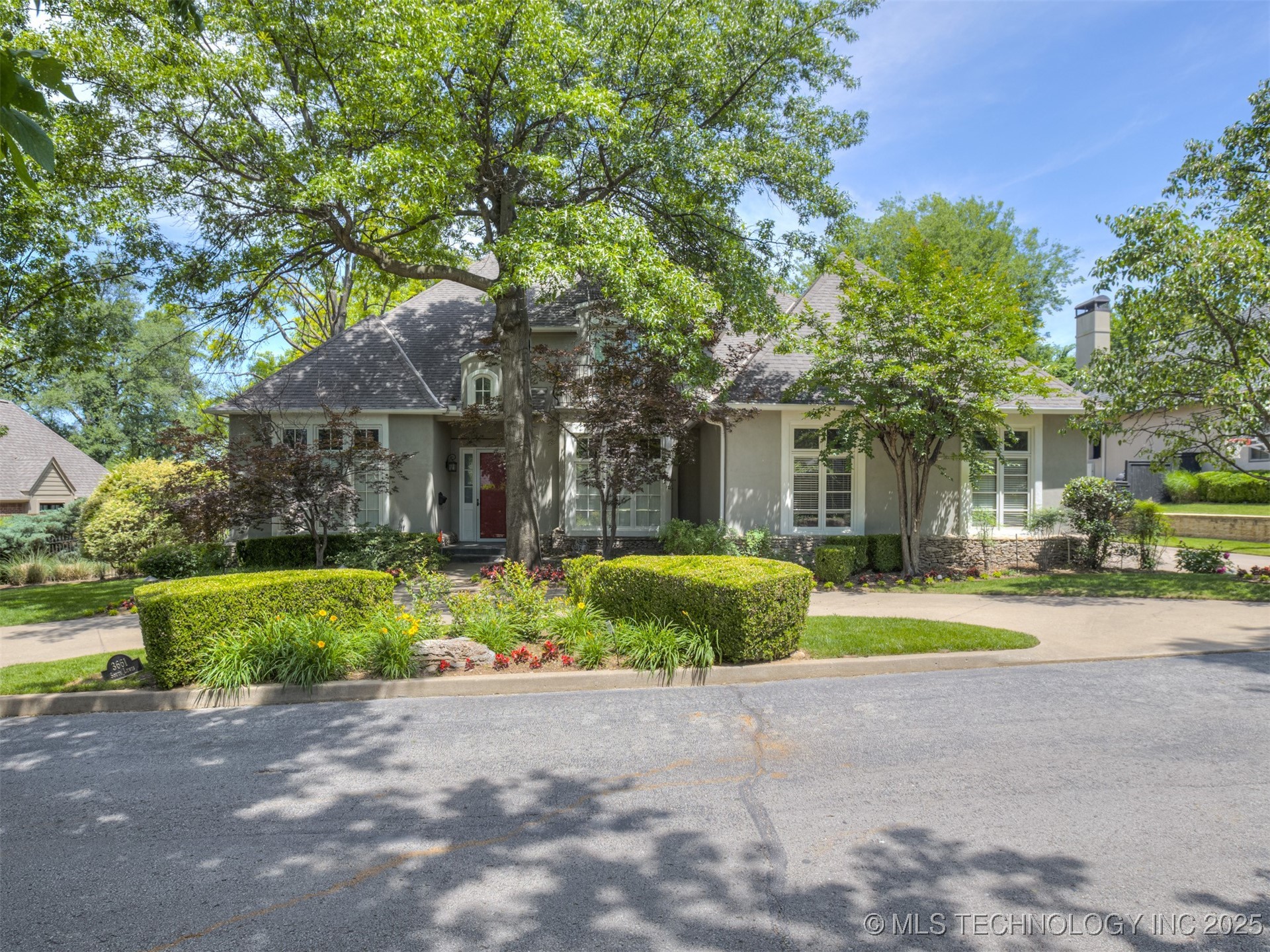 3661 S Lewis Avenue Property Photo 75