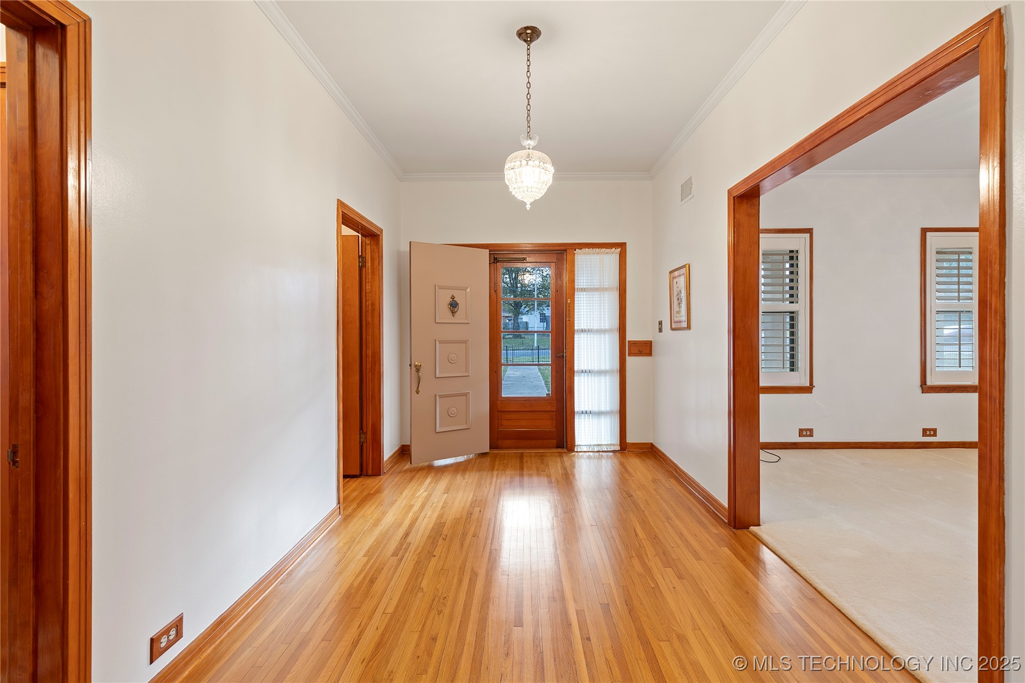 816 S Mcquarrie Avenue Property Photo 13