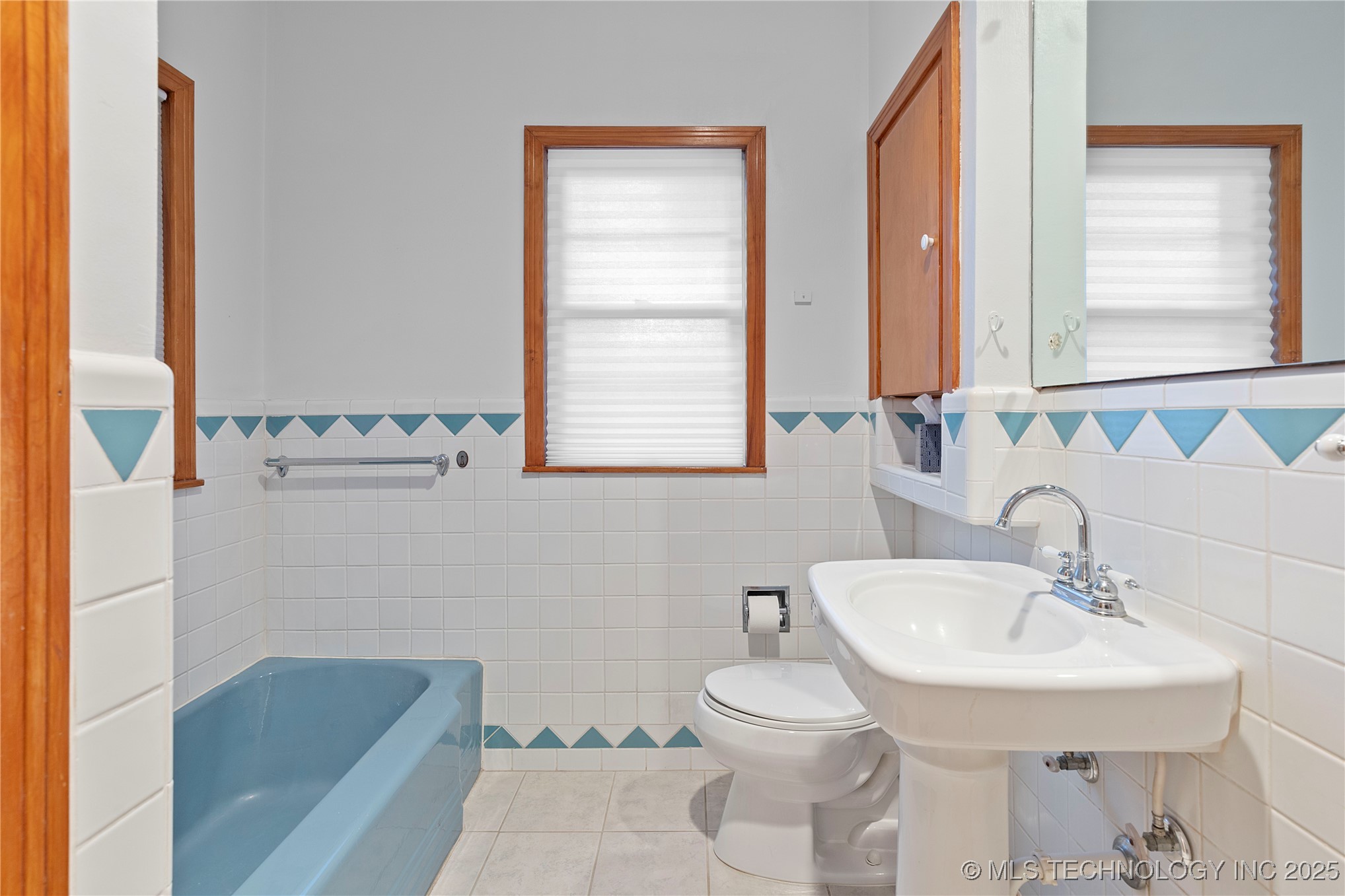 816 S Mcquarrie Avenue Property Photo 18