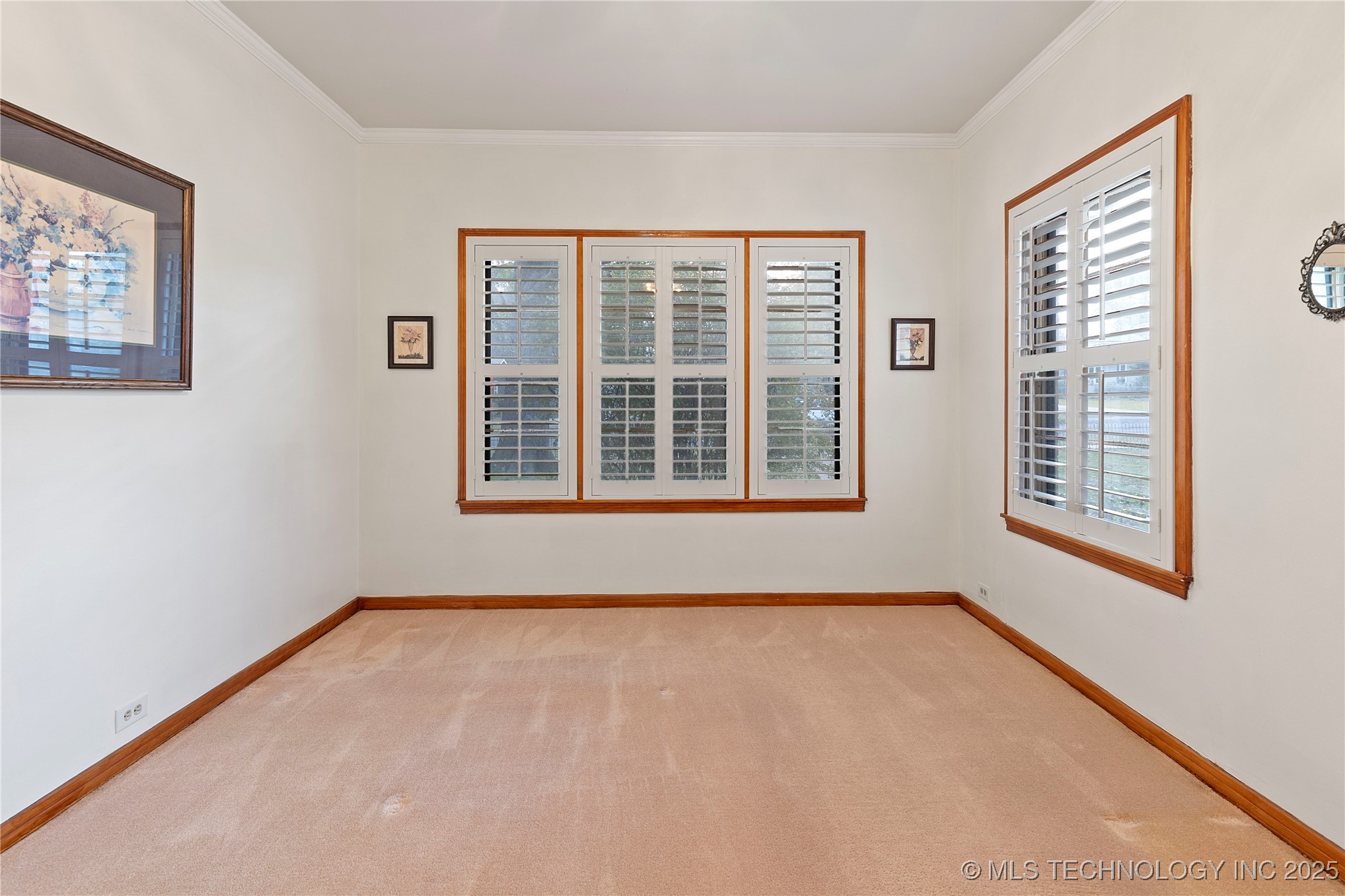 816 S Mcquarrie Avenue Property Photo 24