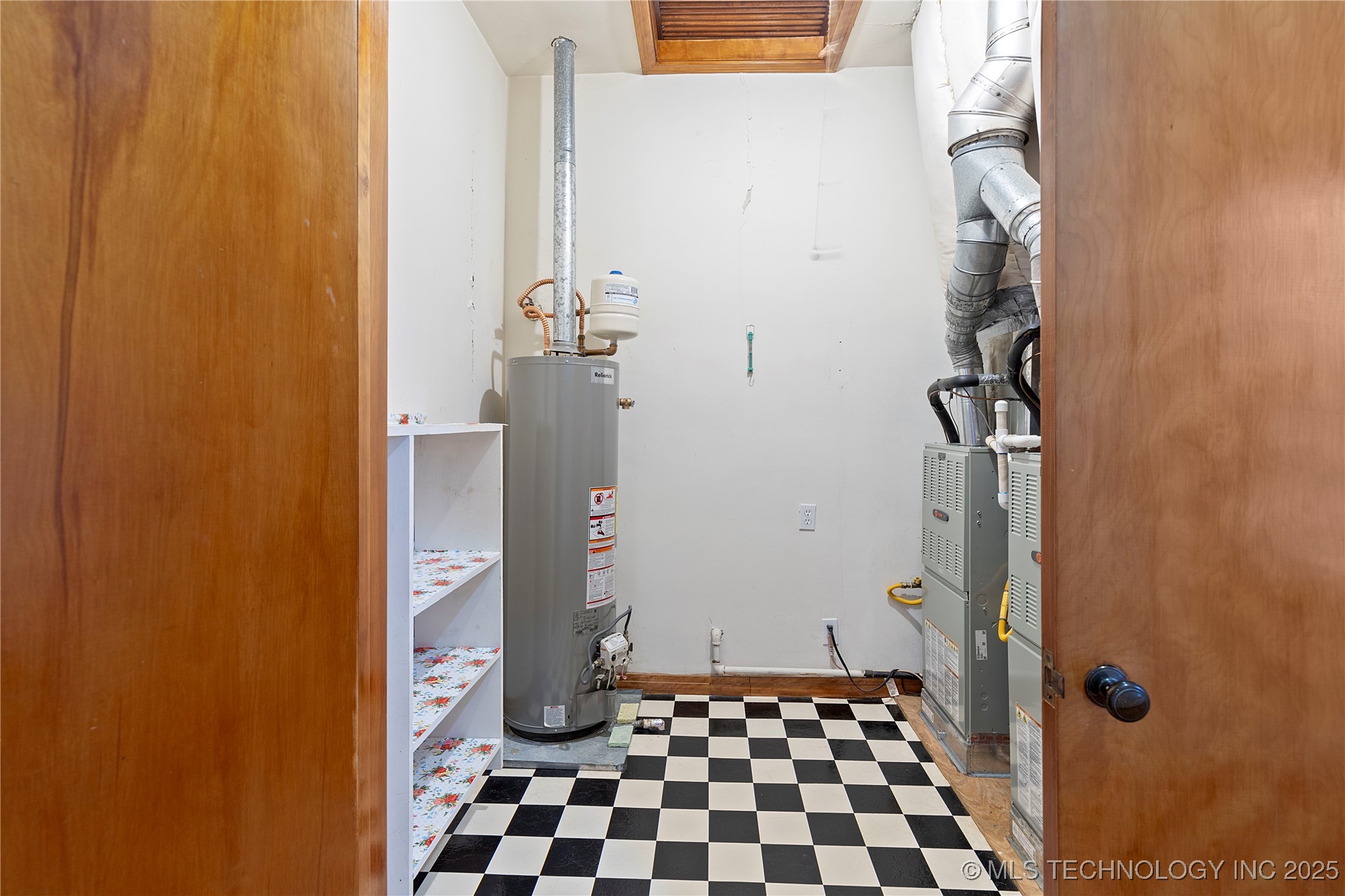 816 S Mcquarrie Avenue Property Photo 26