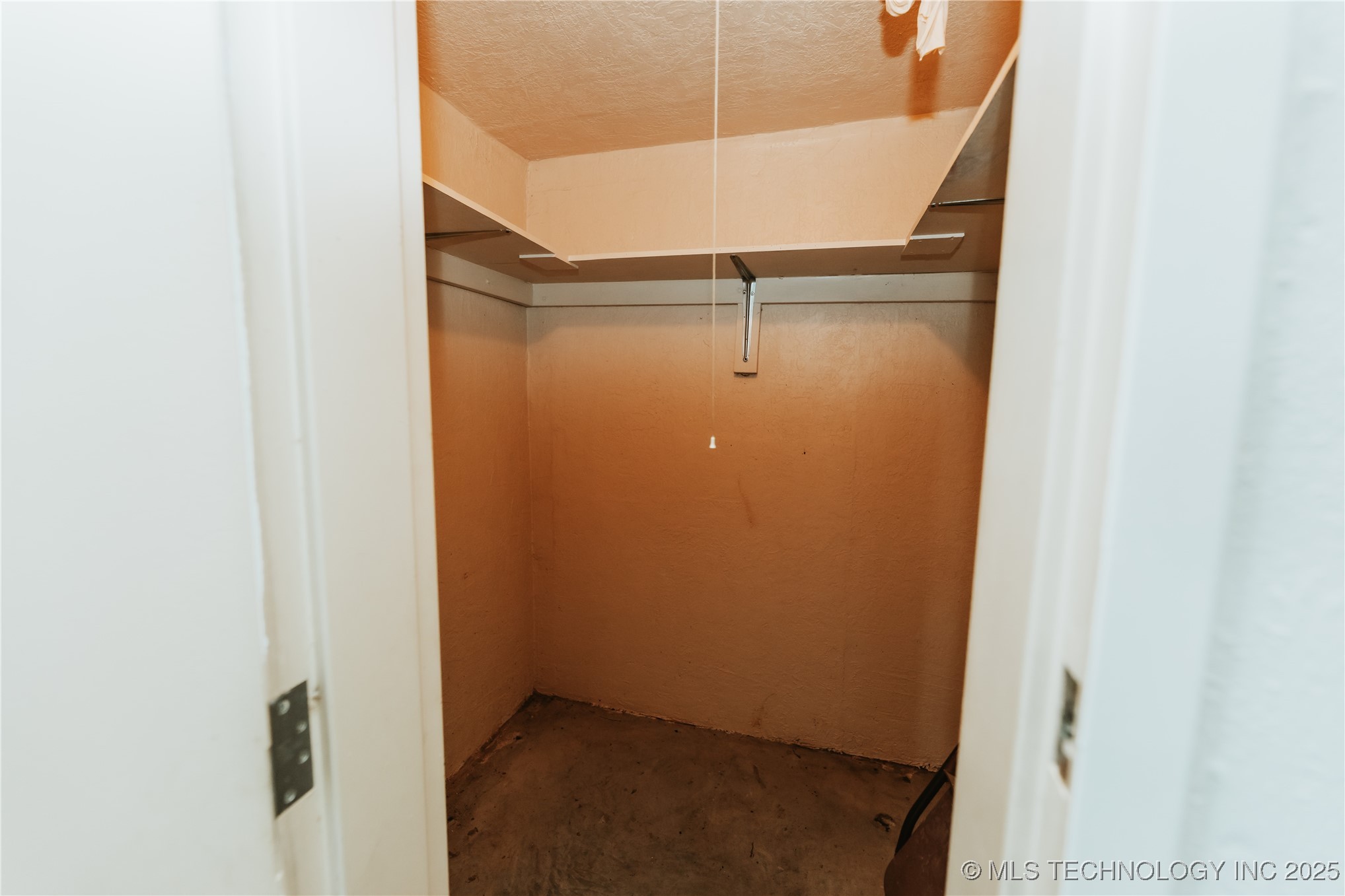 2022 N Reeves Road Property Photo 11