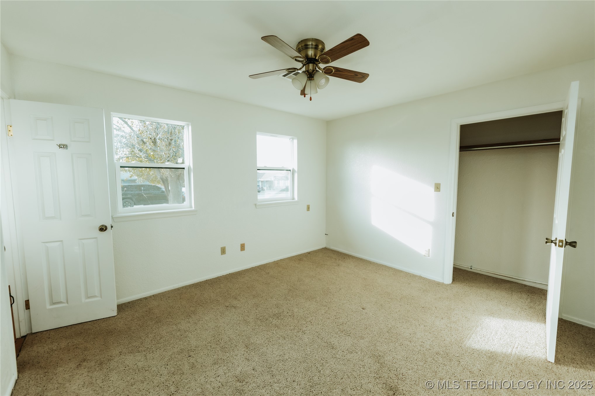 2022 N Reeves Road Property Photo 18