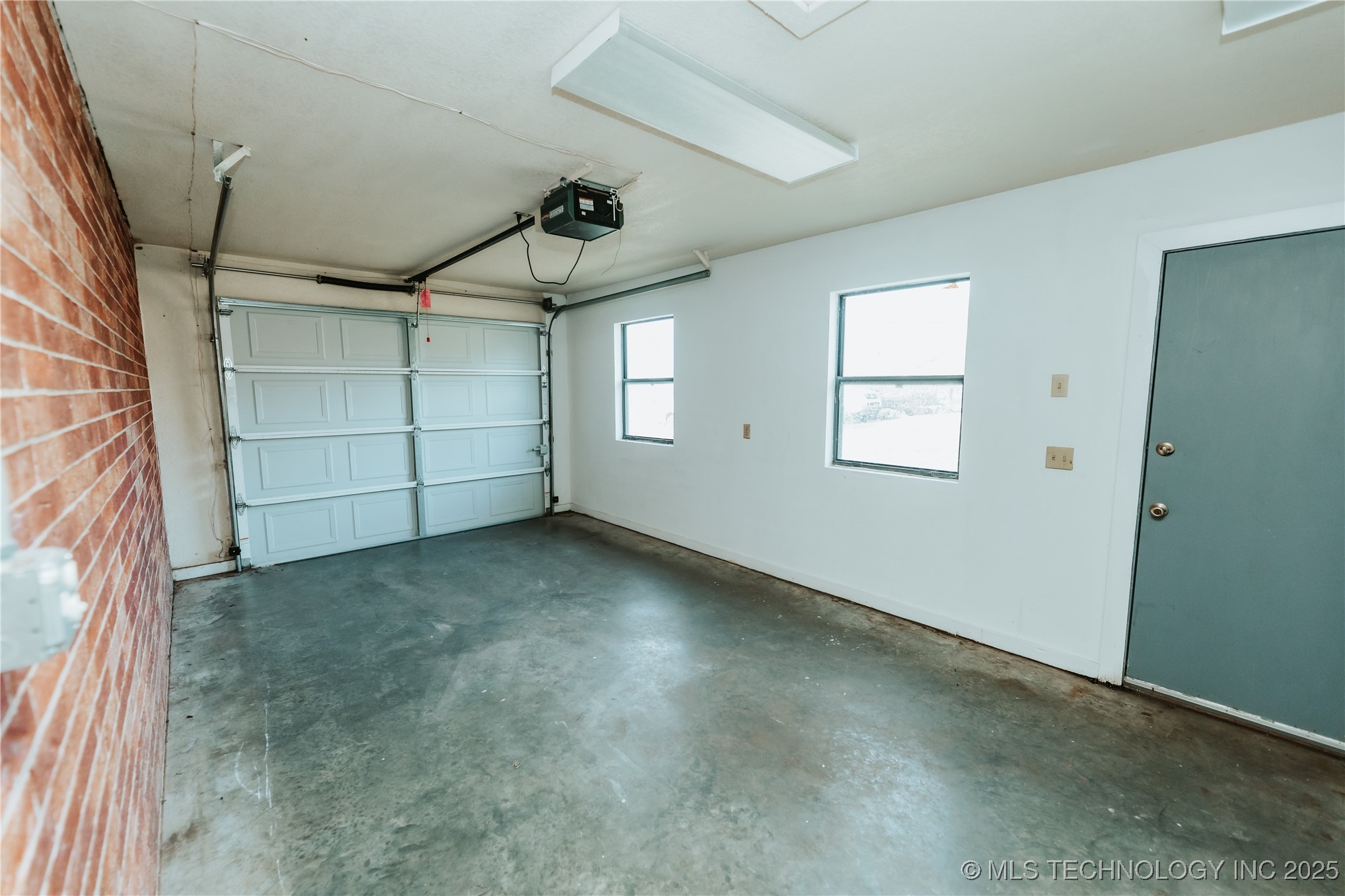 2022 N Reeves Road Property Photo 26