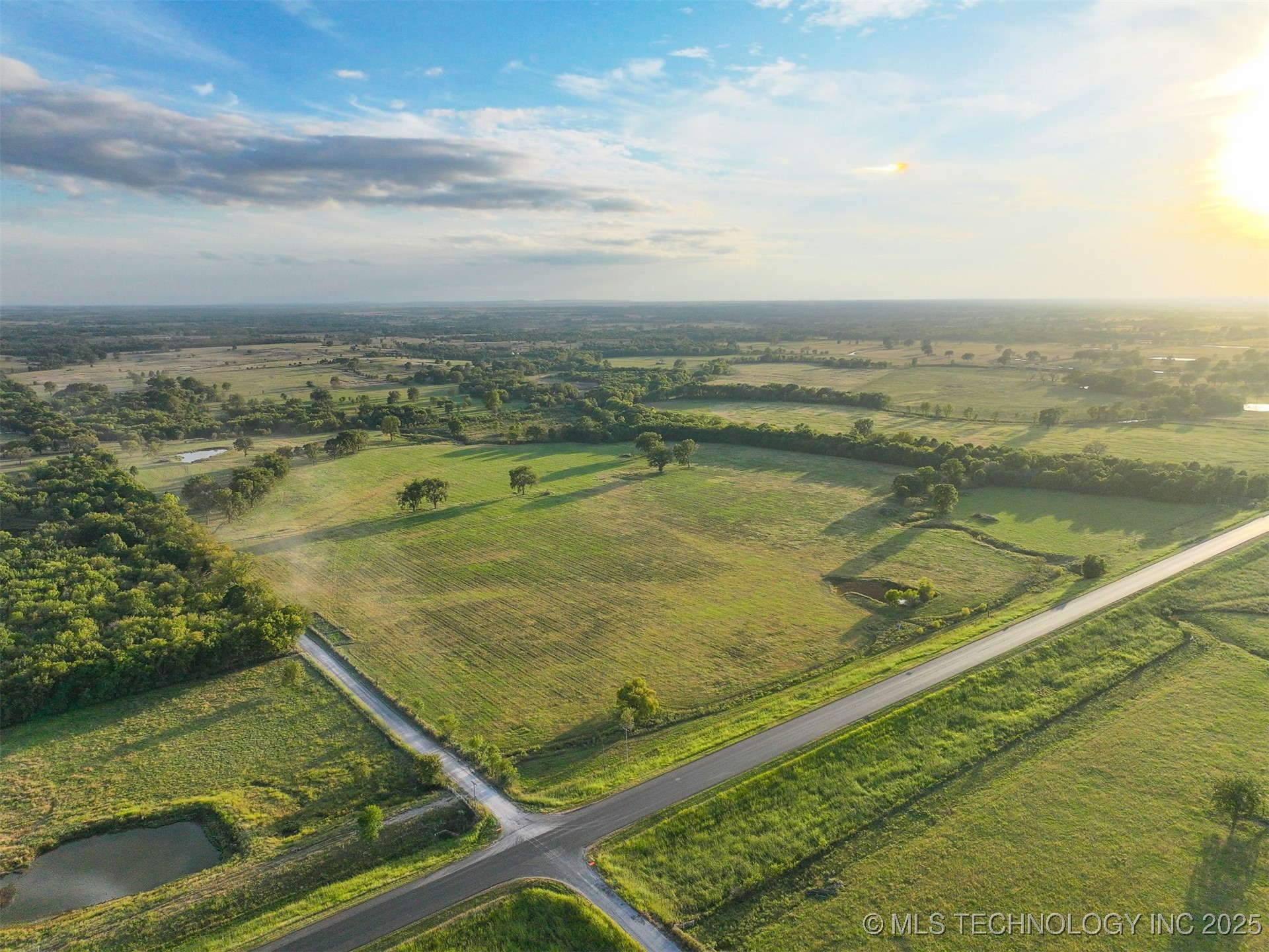 154th Street W Property Photo 1