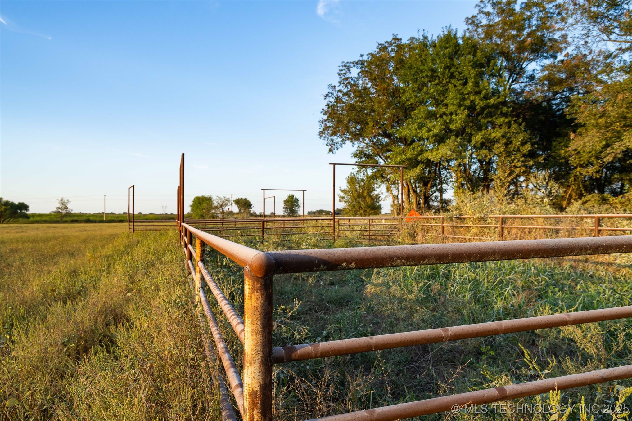 154th Street W Property Photo 28