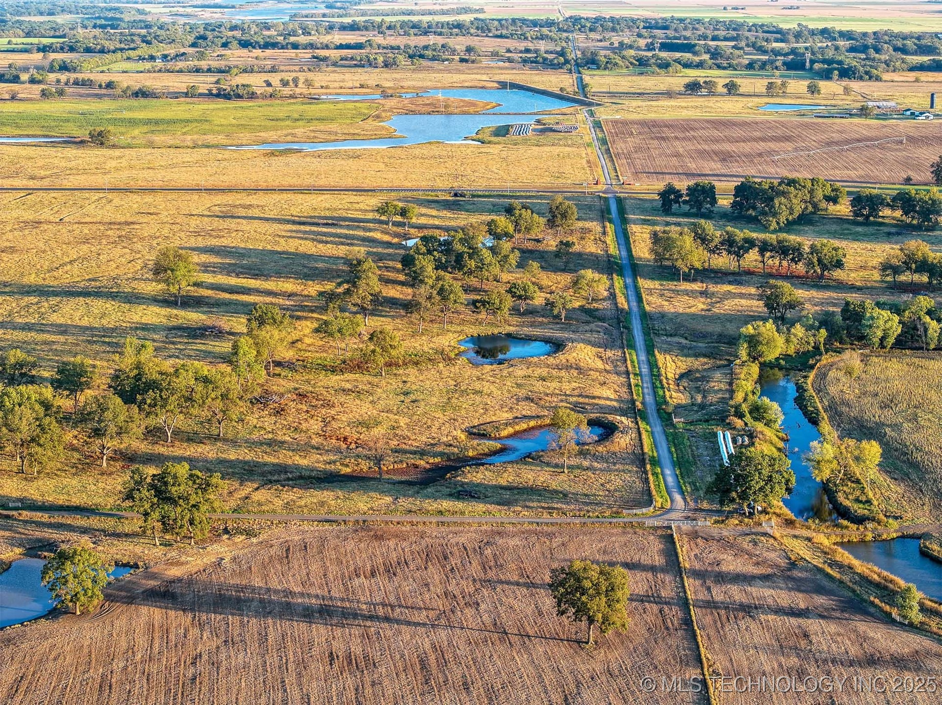 Hwy 16 Property Photo 6