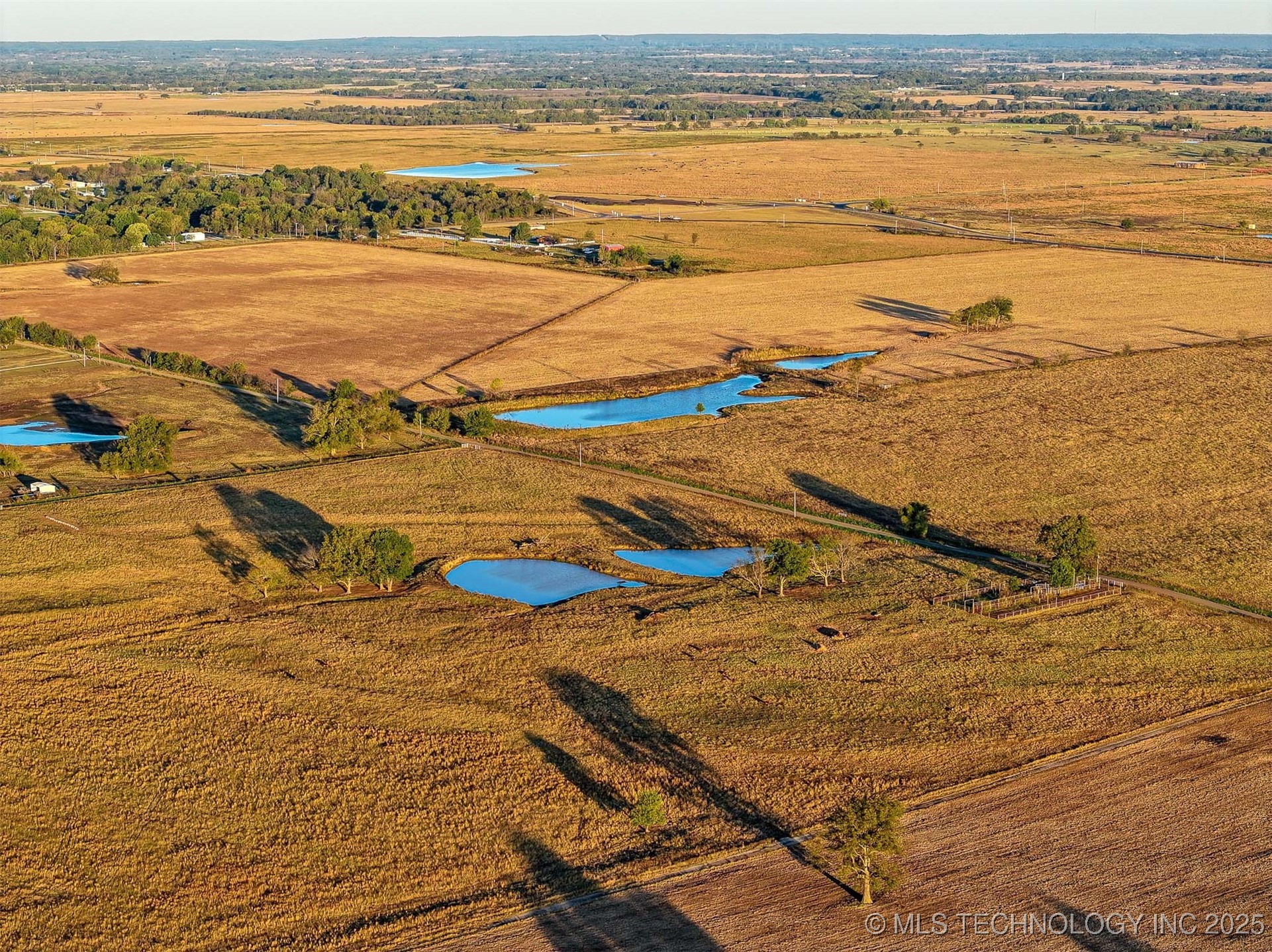 Hwy 16 Property Photo 10