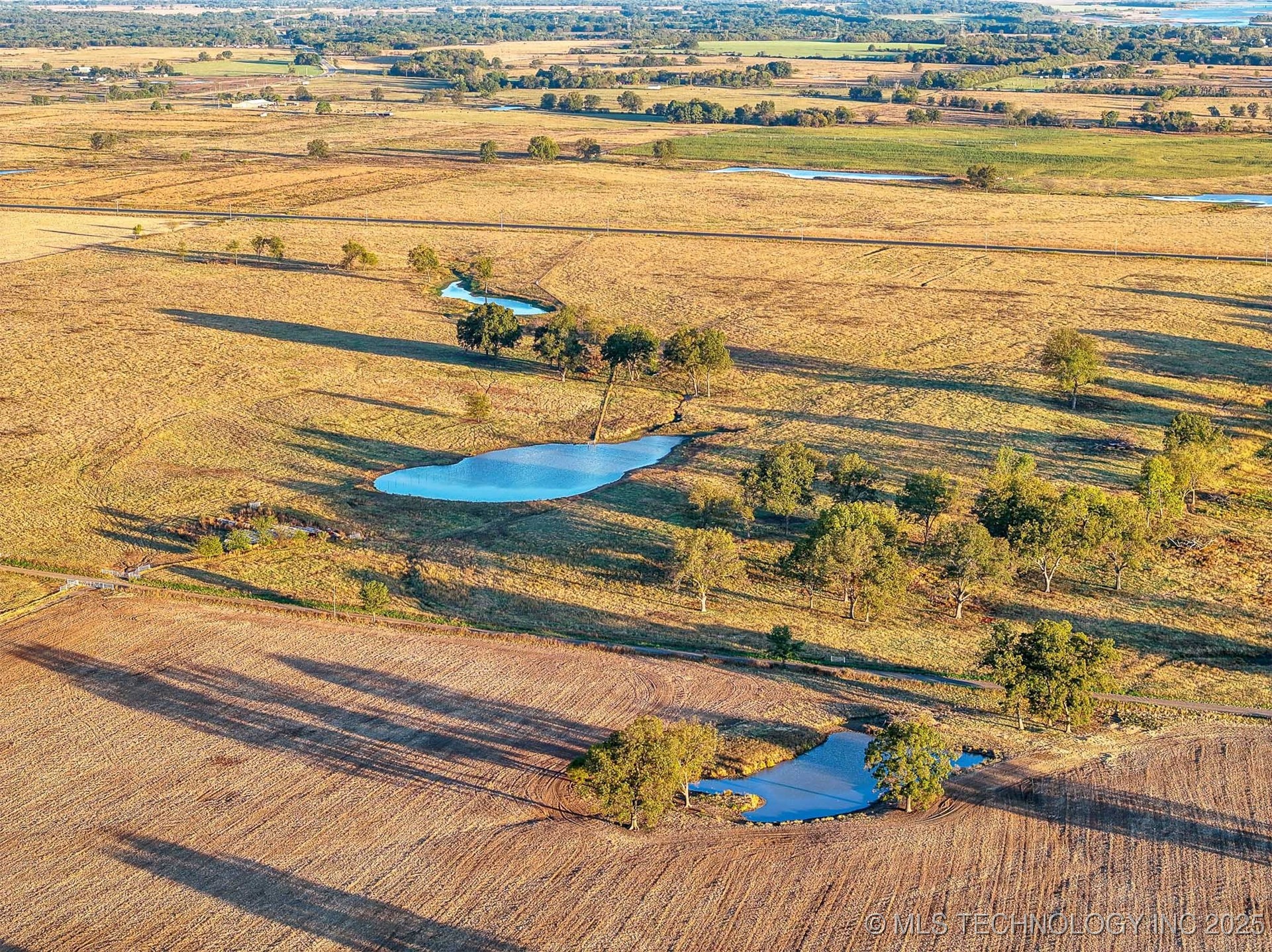 Hwy 16 Property Photo 11