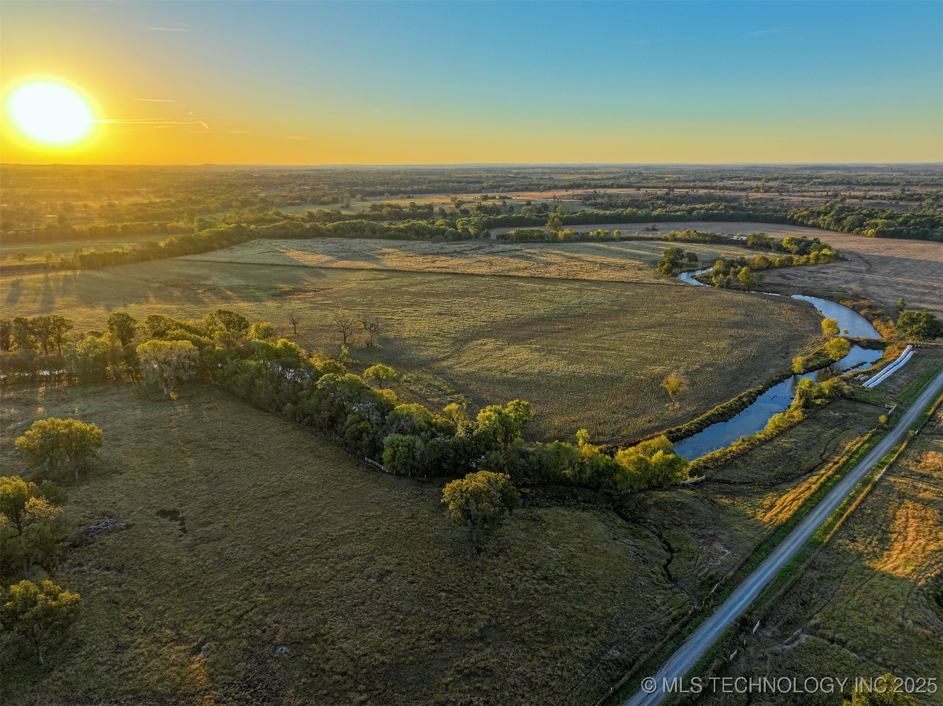 Hwy 16 Property Photo 13