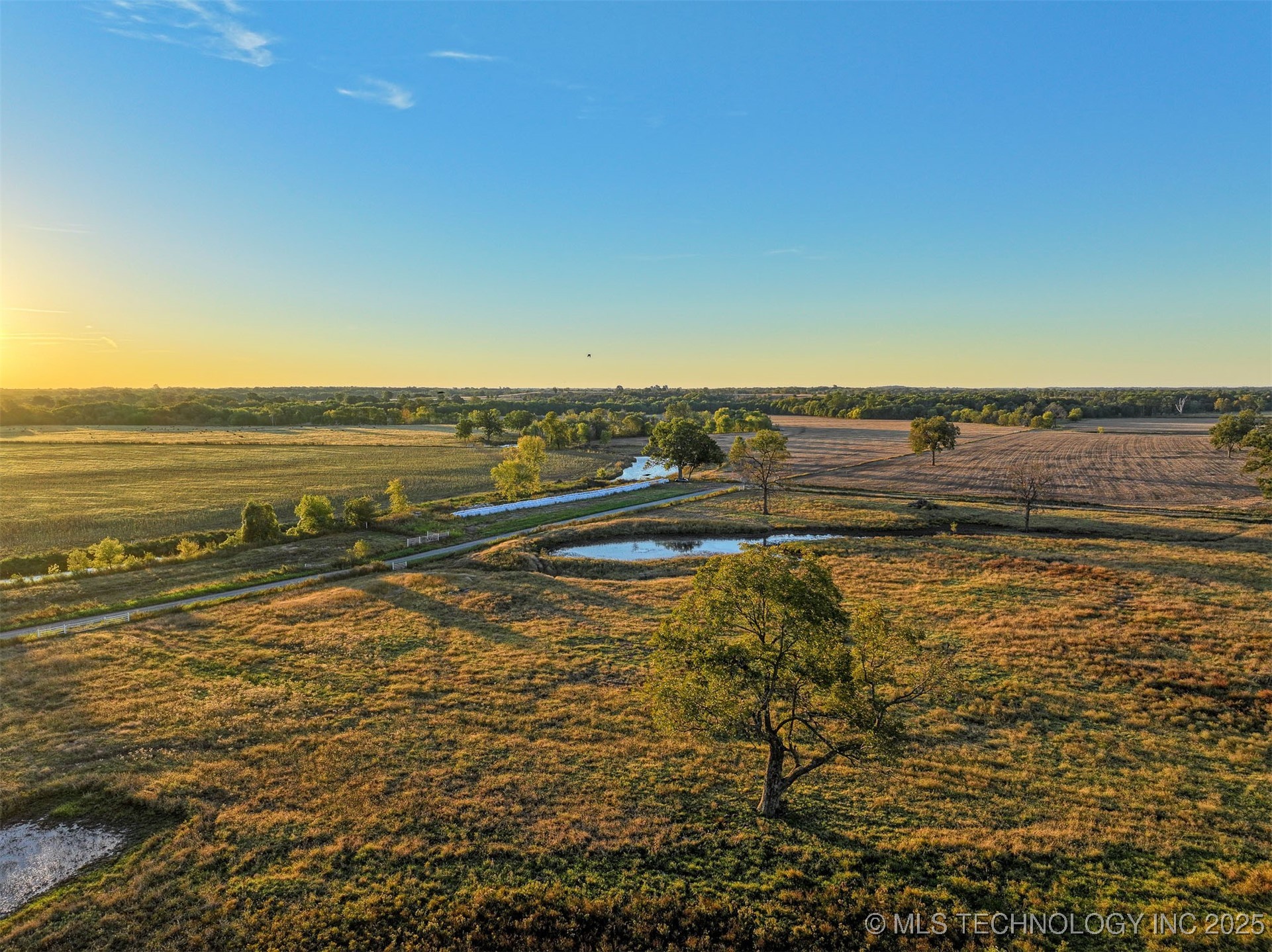 Hwy 16 Property Photo 16