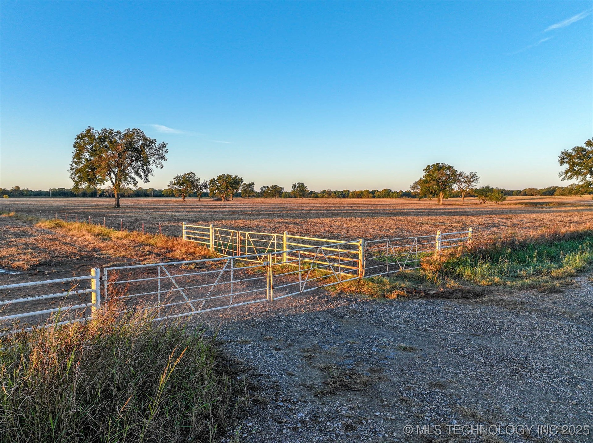 Hwy 16 Property Photo 17