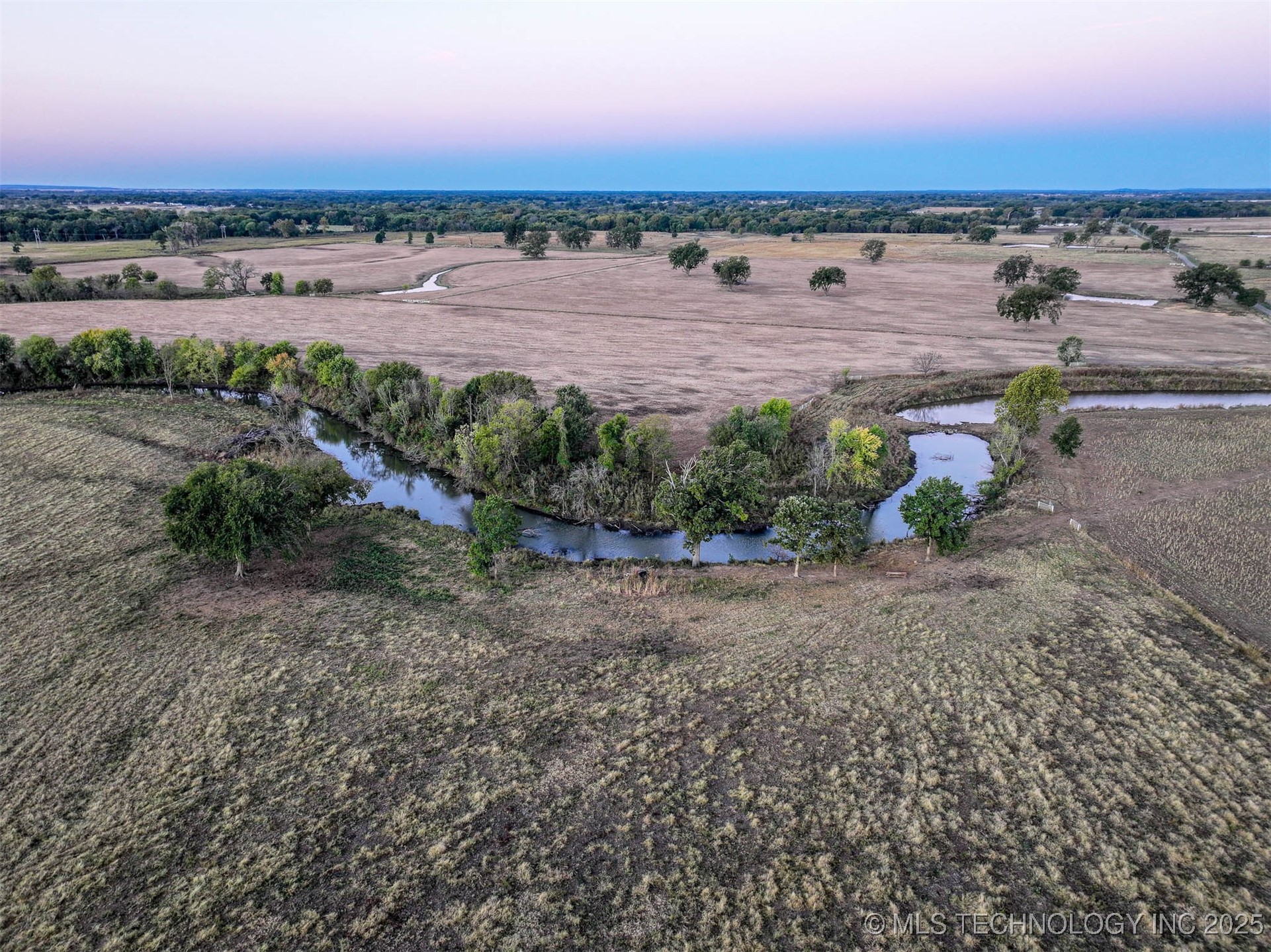 Hwy 16 Property Photo 23