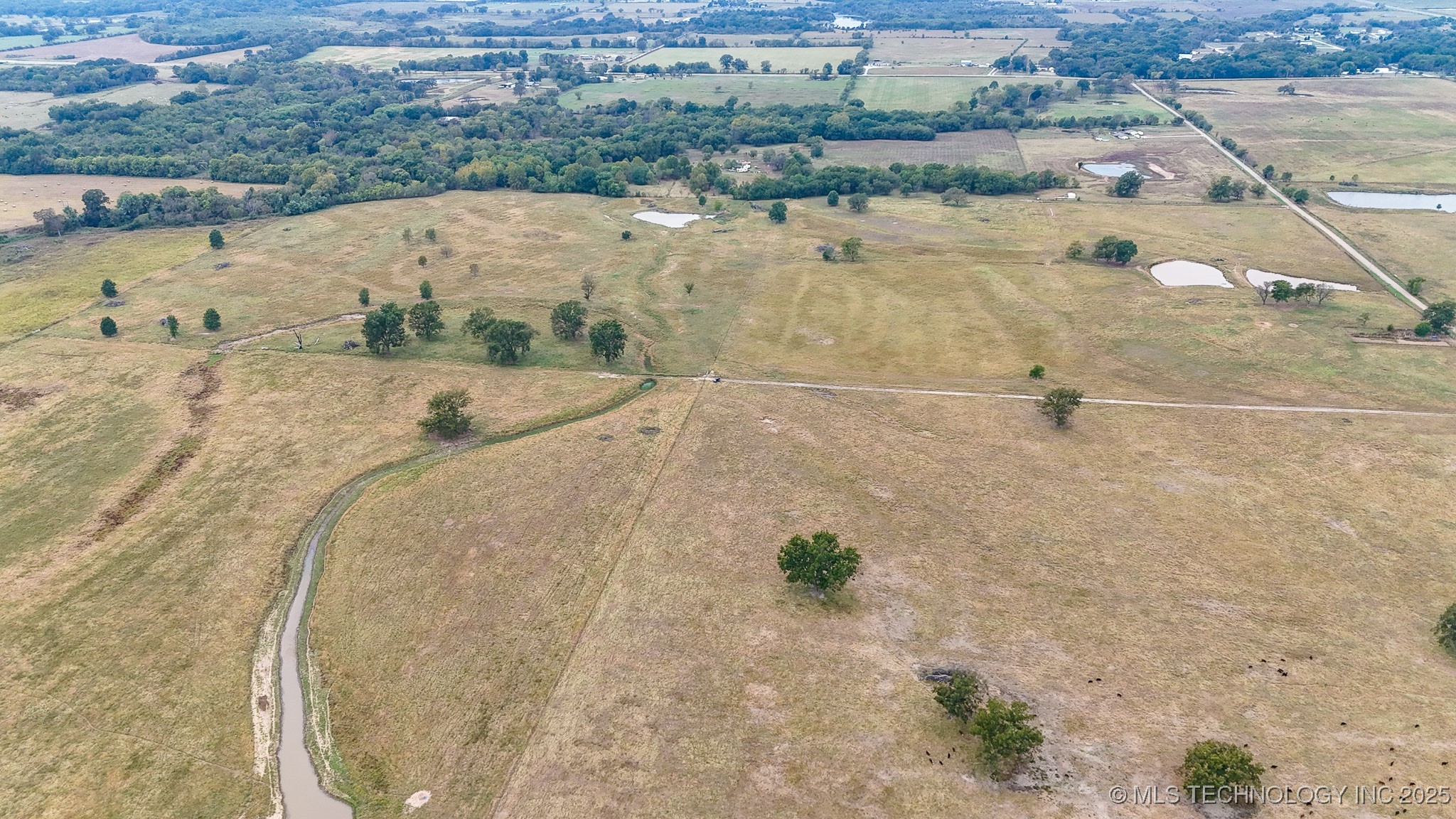 Hwy 16 Property Photo 29