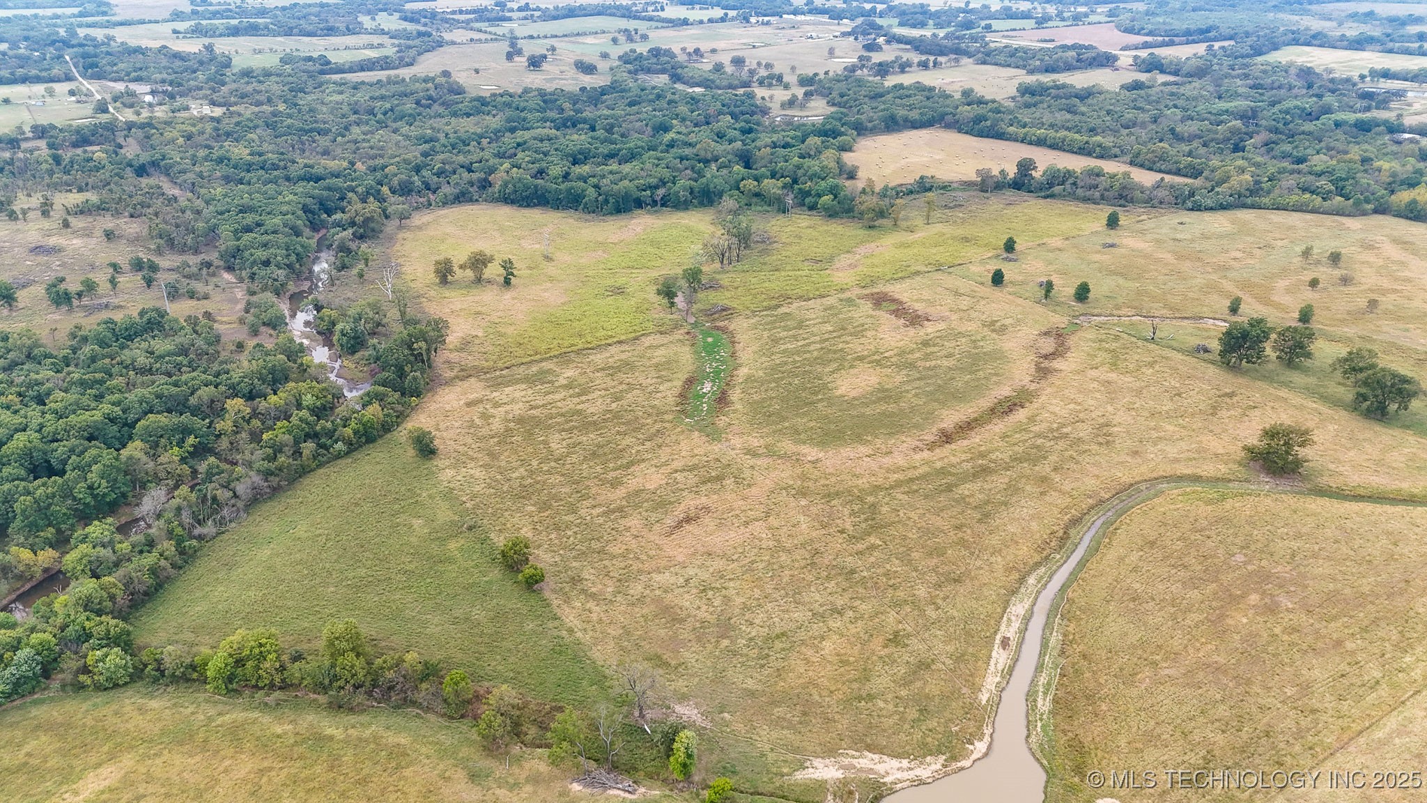 Hwy 16 Property Photo 30