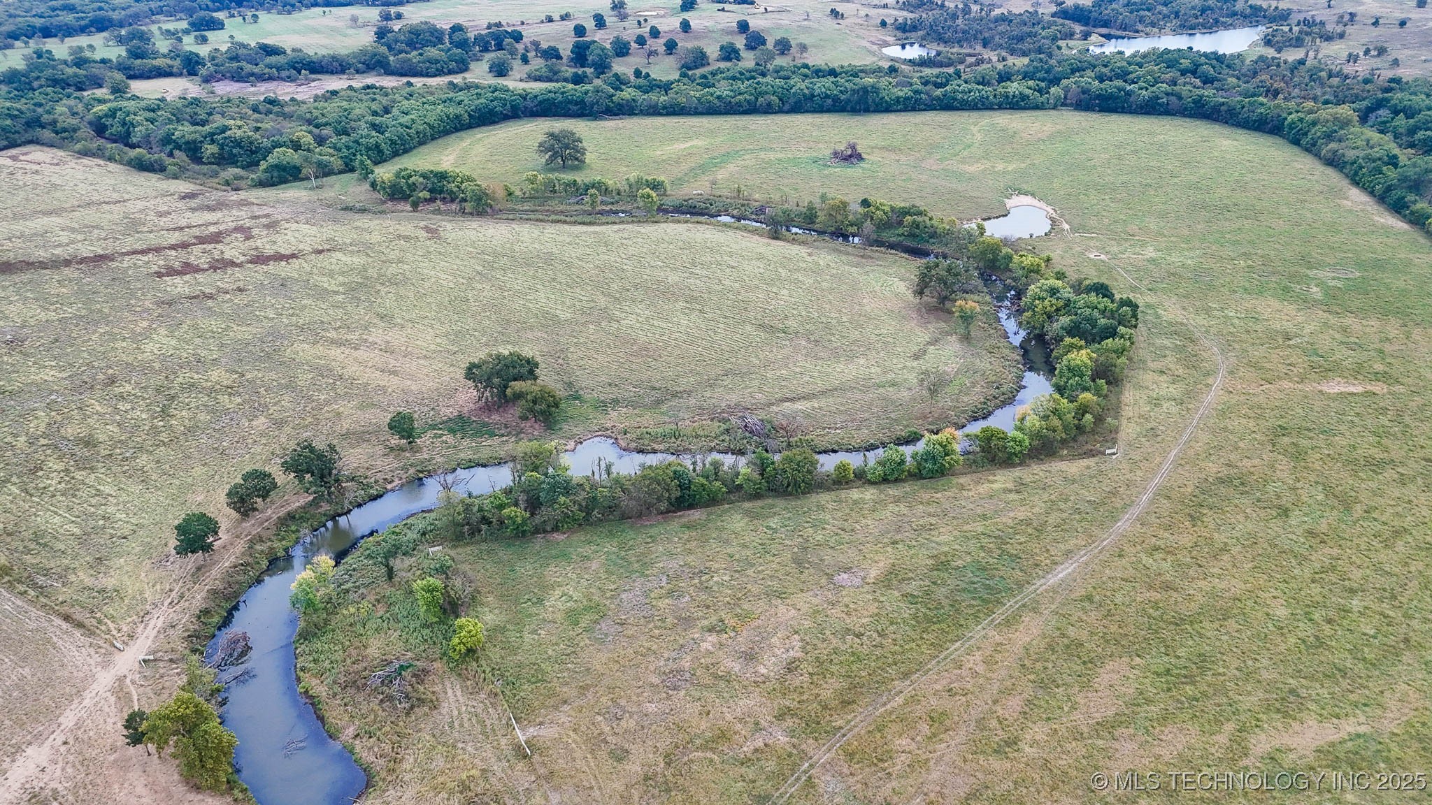 Hwy 16 Property Photo 38