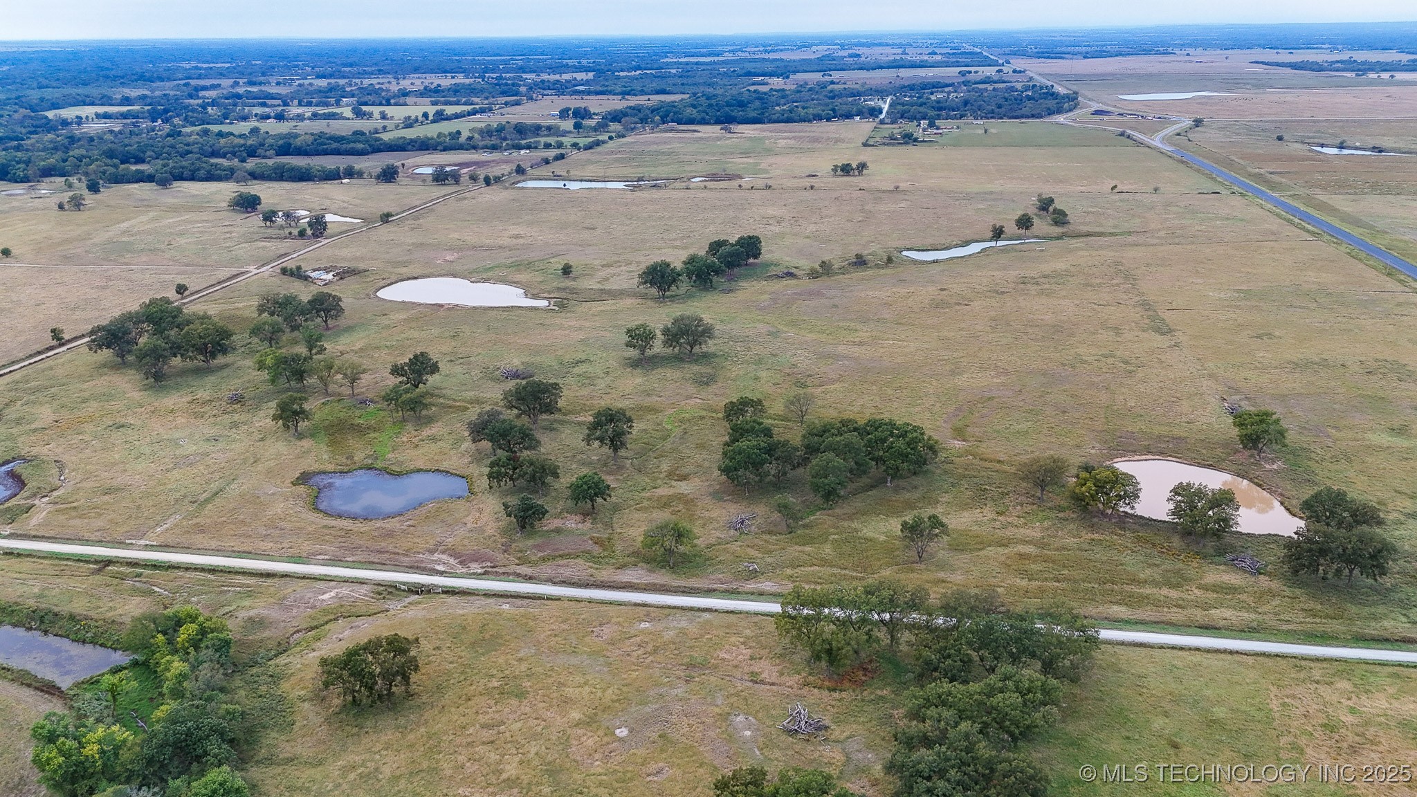 Hwy 16 Property Photo 41