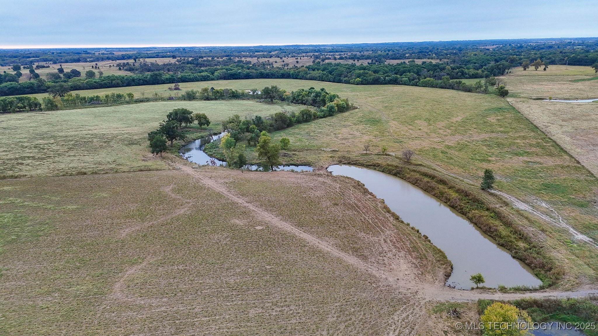 Hwy 16 Property Photo 44