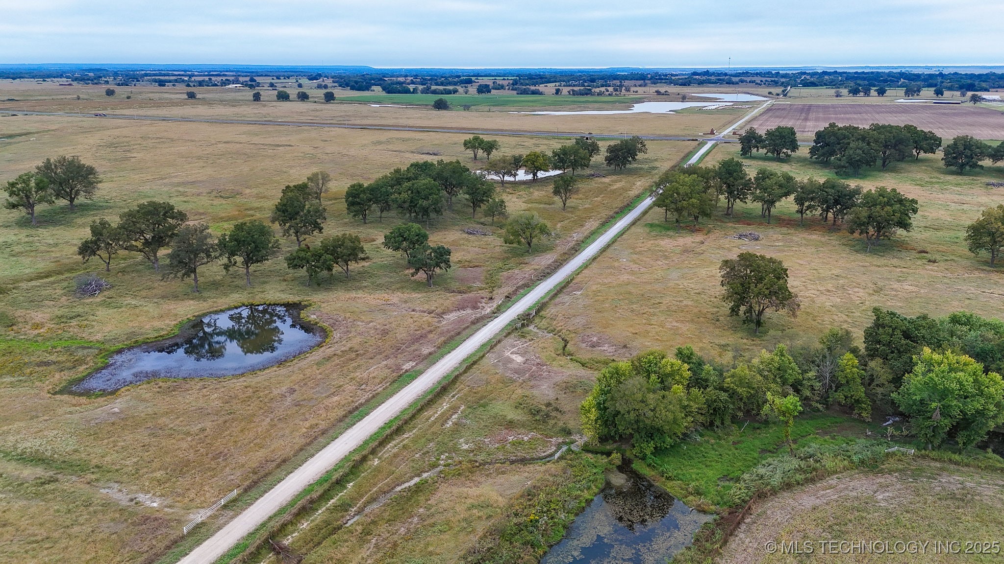 Hwy 16 Property Photo 47