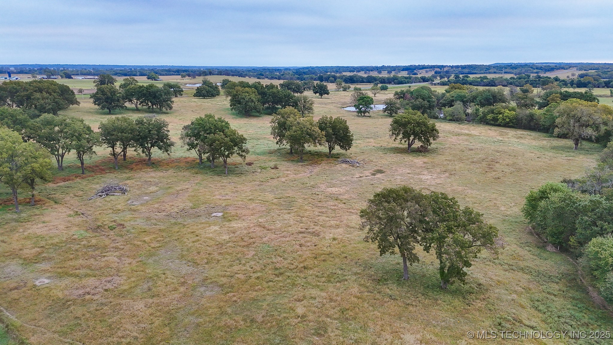 Hwy 16 Property Photo 48