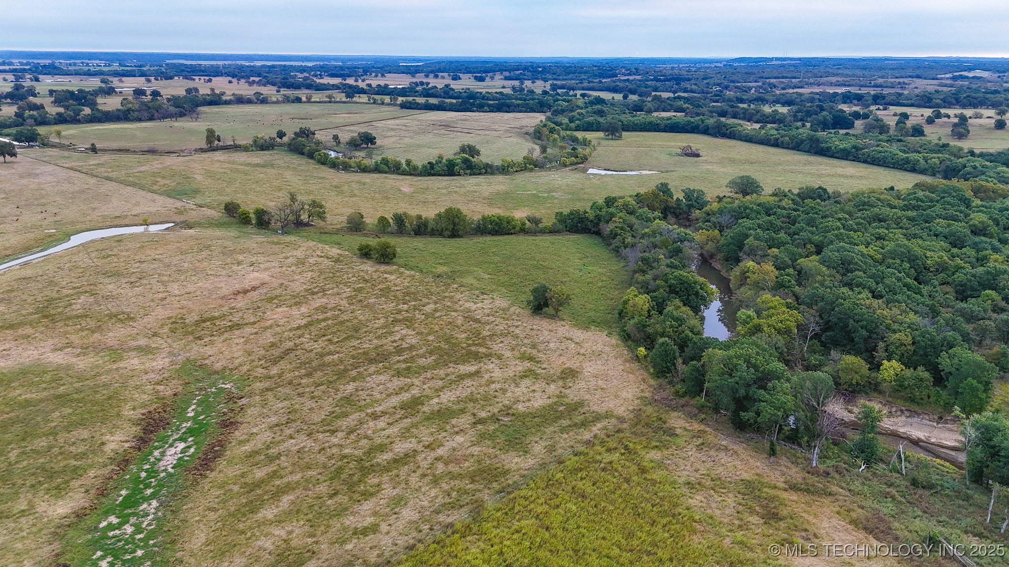 Hwy 16 Property Photo 52