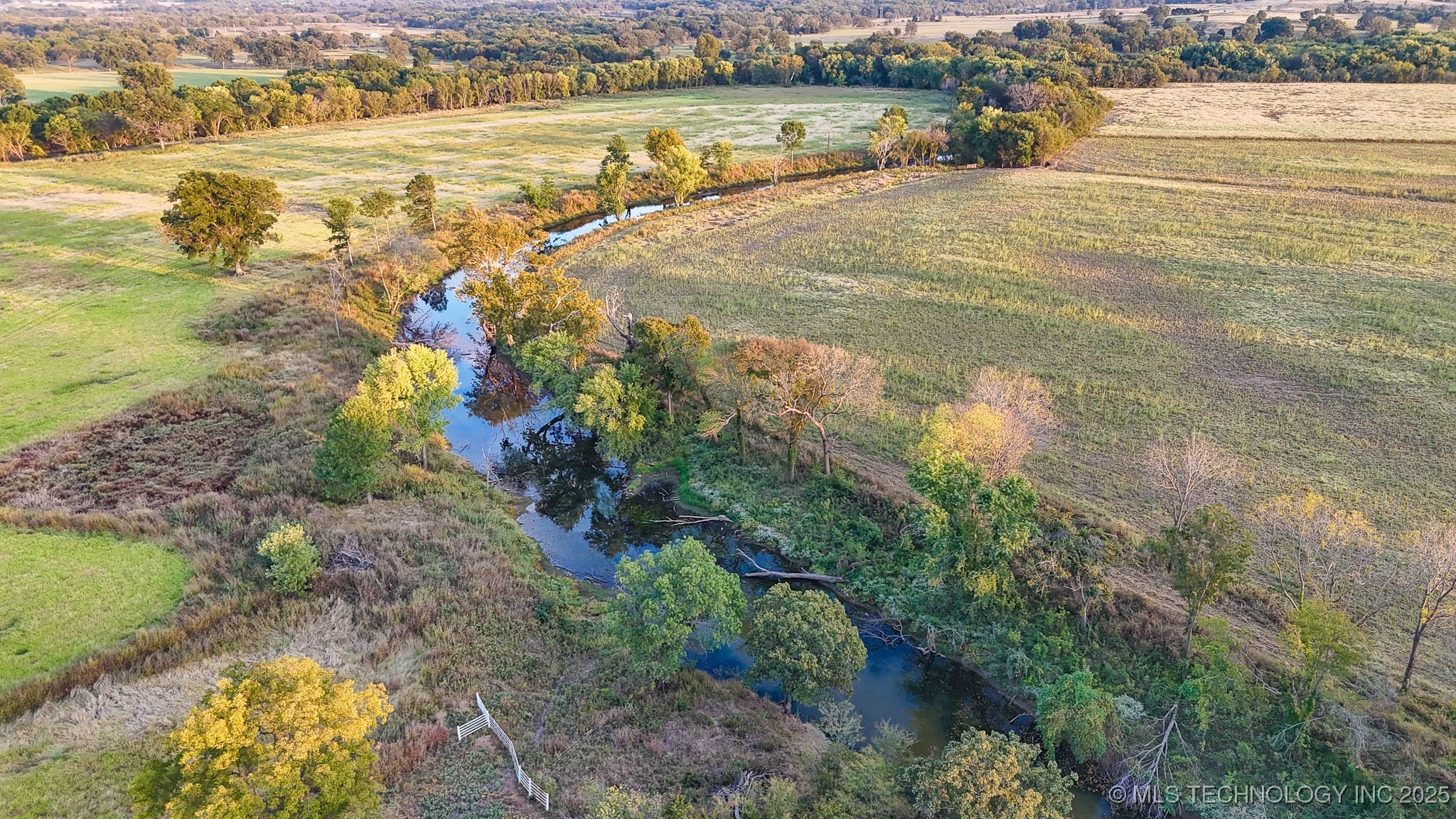 Hwy 16 Property Photo 63