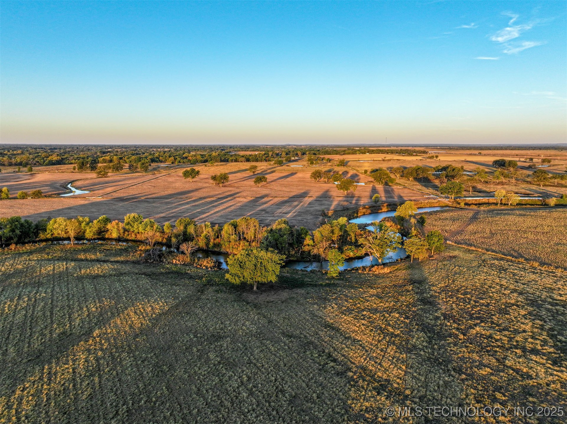 Hwy 16 Property Photo 83