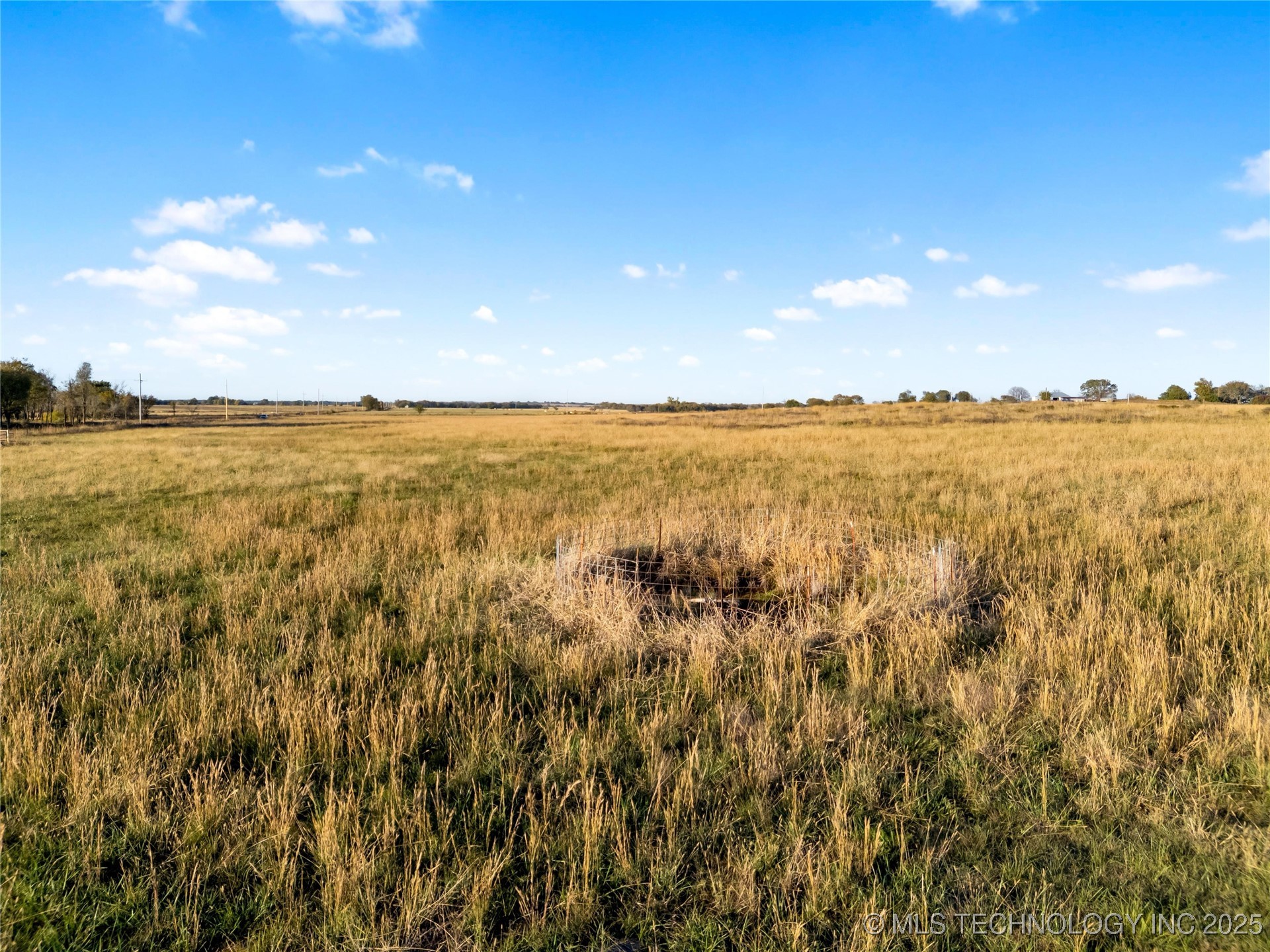 6 E 330 Road Property Photo 3