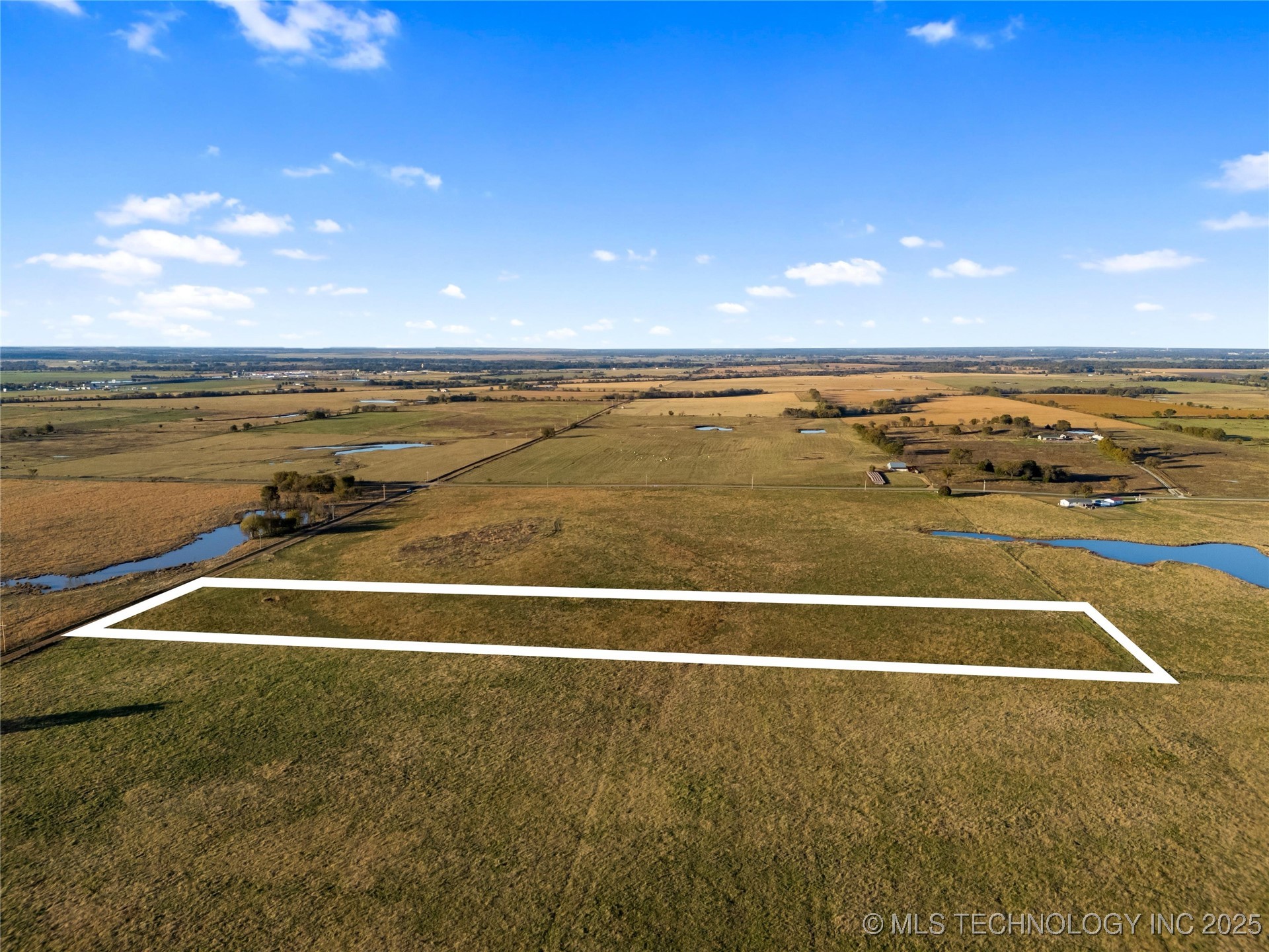 6 E 330 Road Property Photo 4