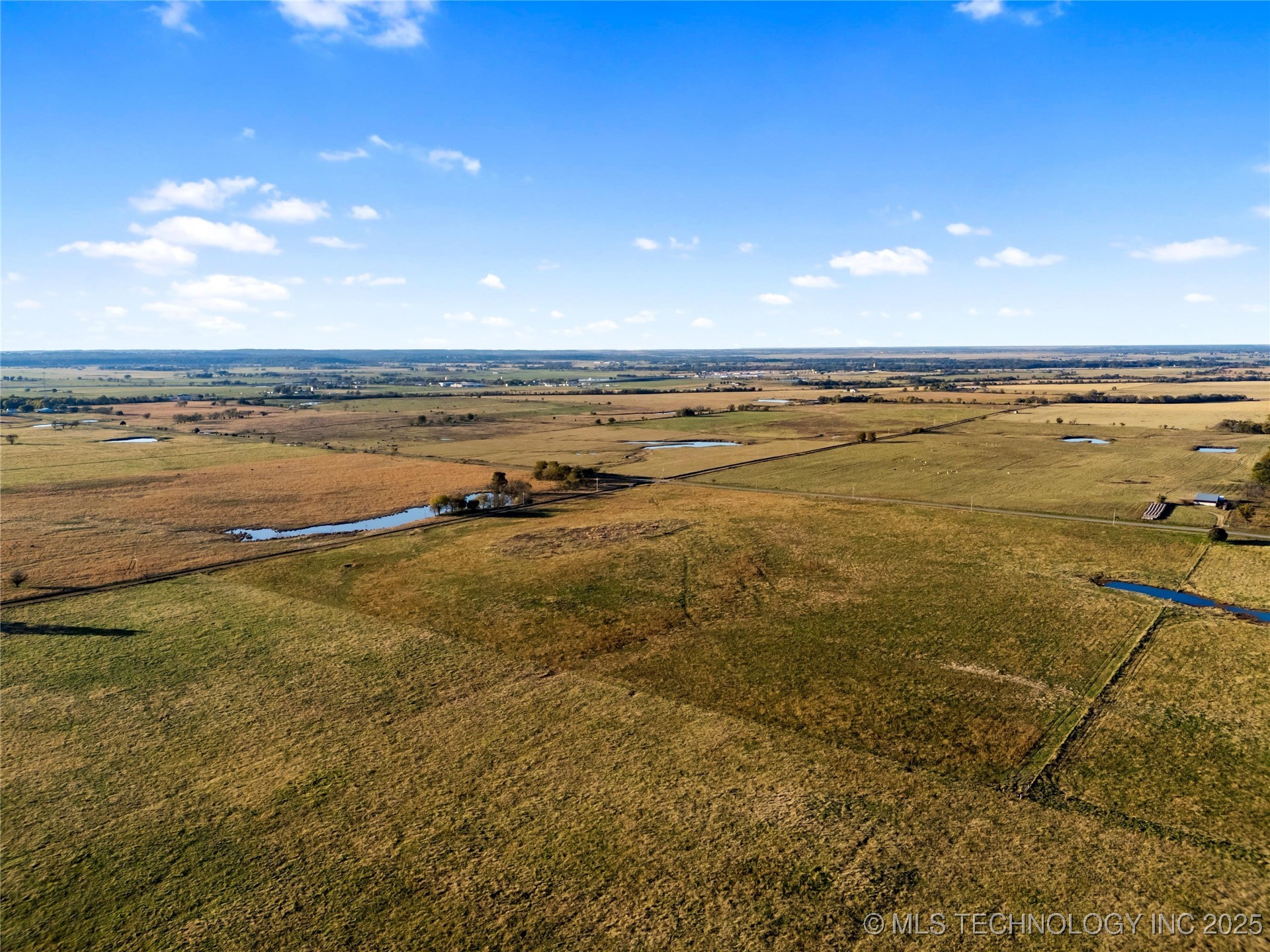 6 E 330 Road Property Photo 6