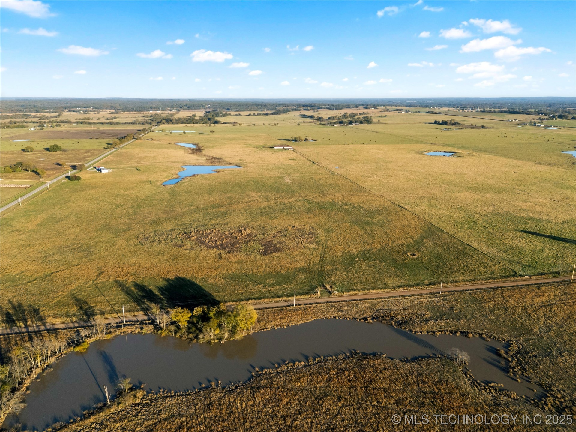 6 E 330 Road Property Photo 11