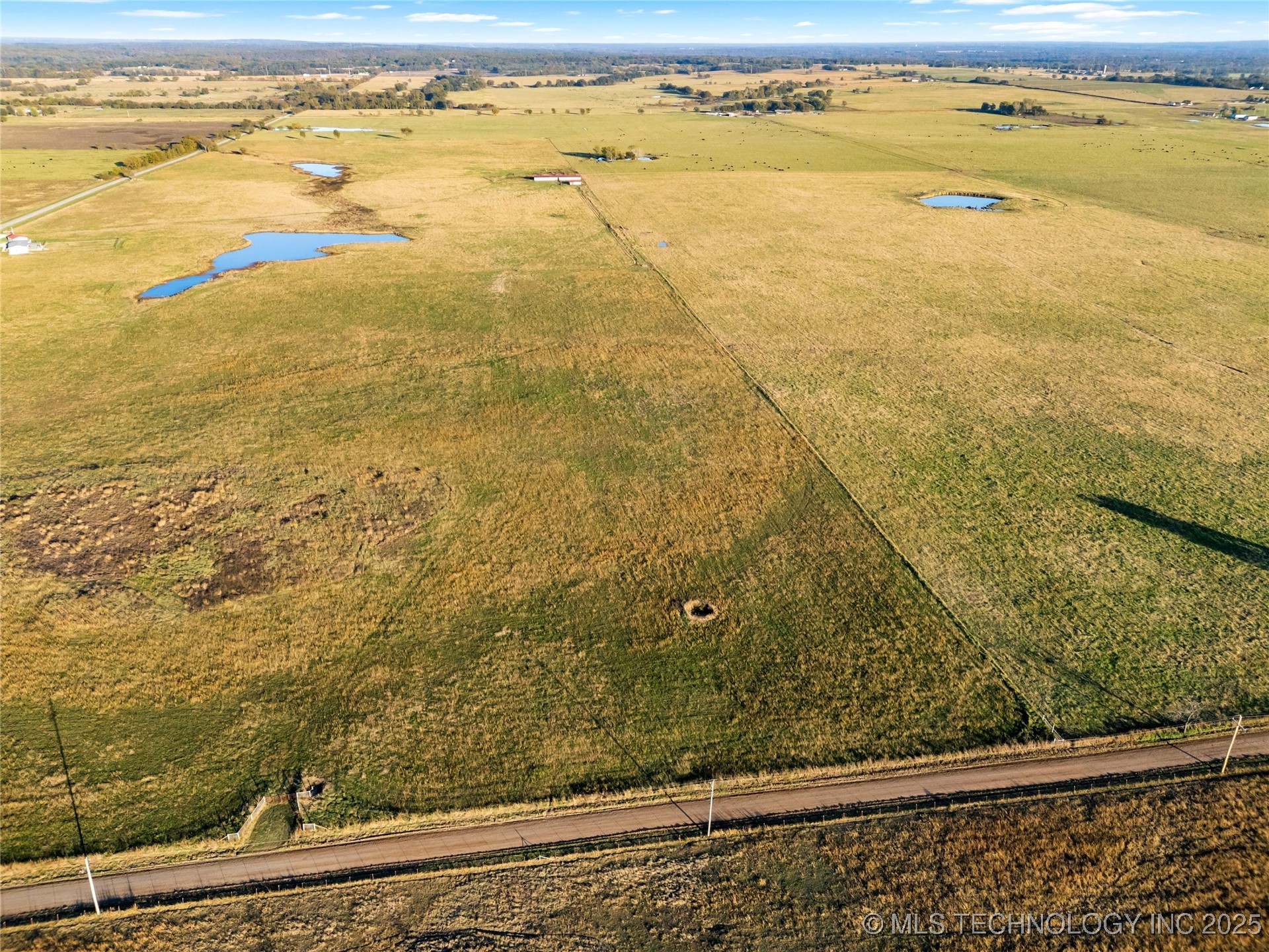 6 E 330 Road Property Photo 12