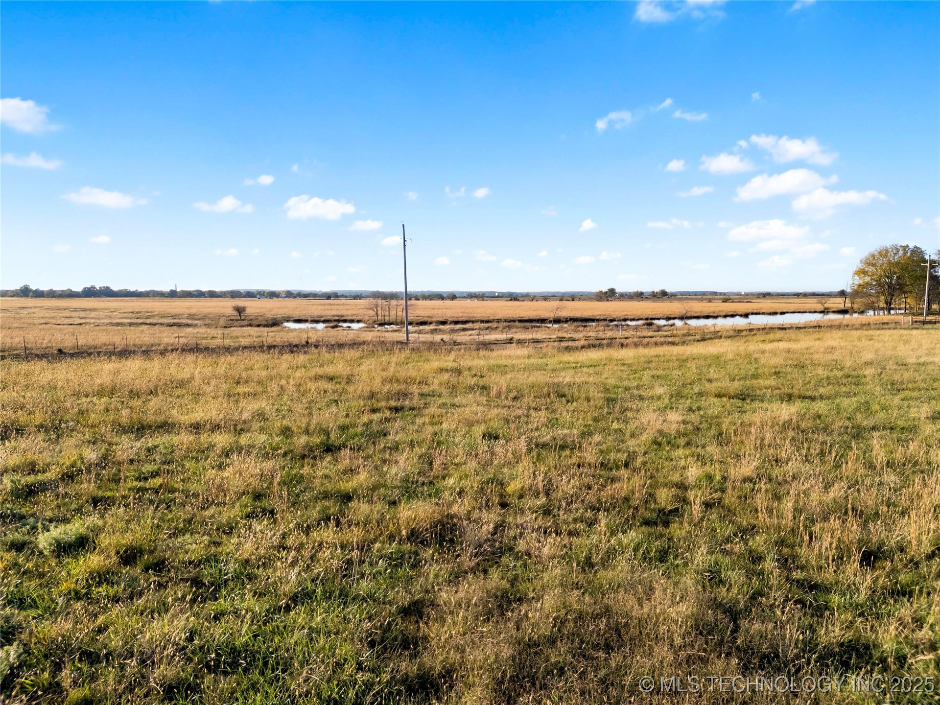 6 E 330 Road Property Photo 13