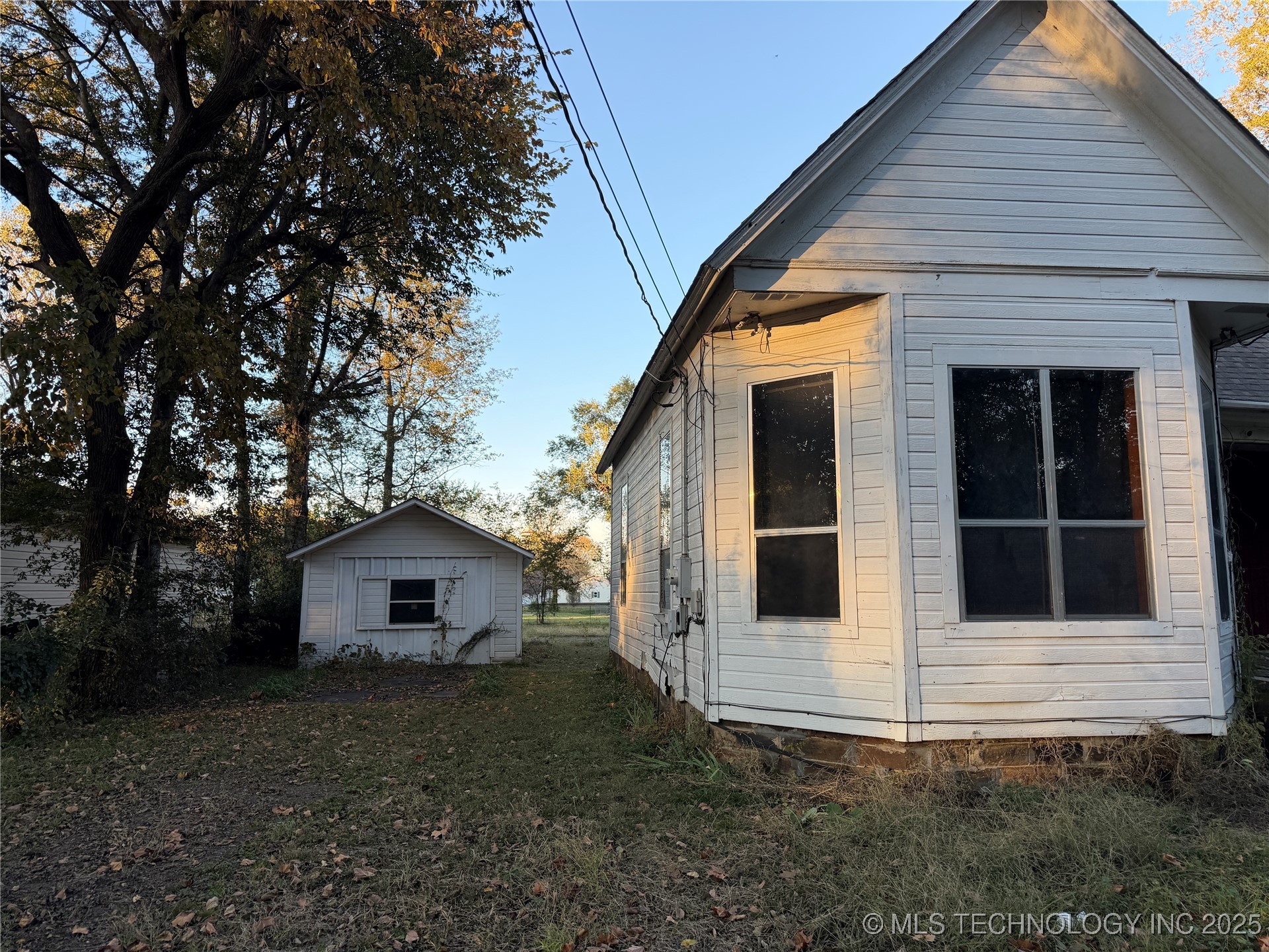 921 E Church Street Property Photo 13