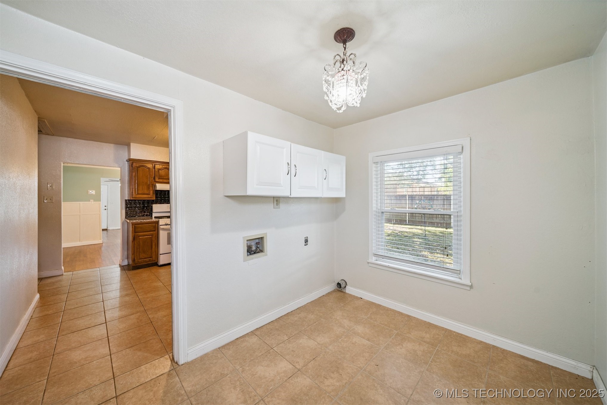 119 E Ross Avenue Property Photo 19