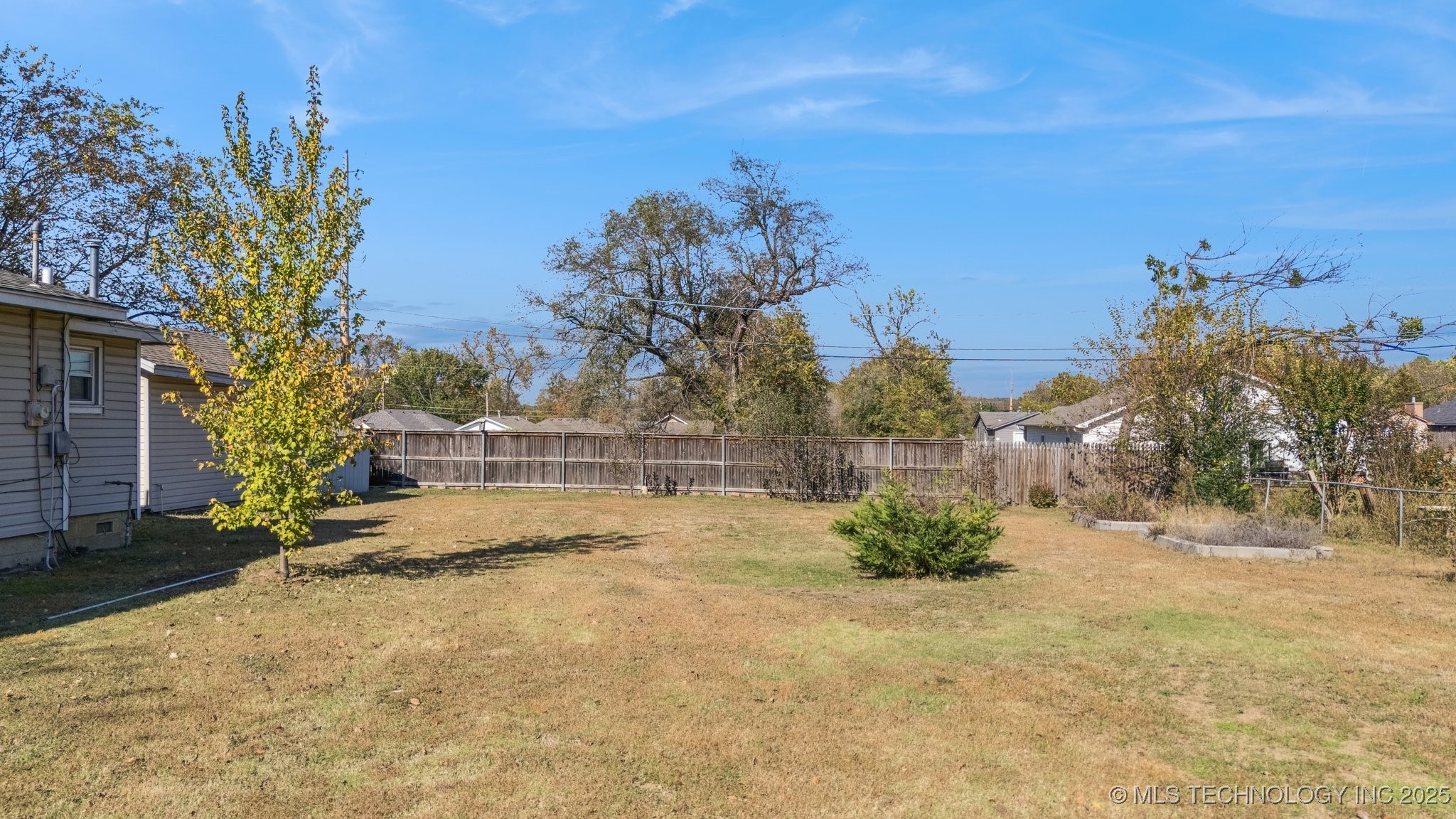 119 E Ross Avenue Property Photo 25