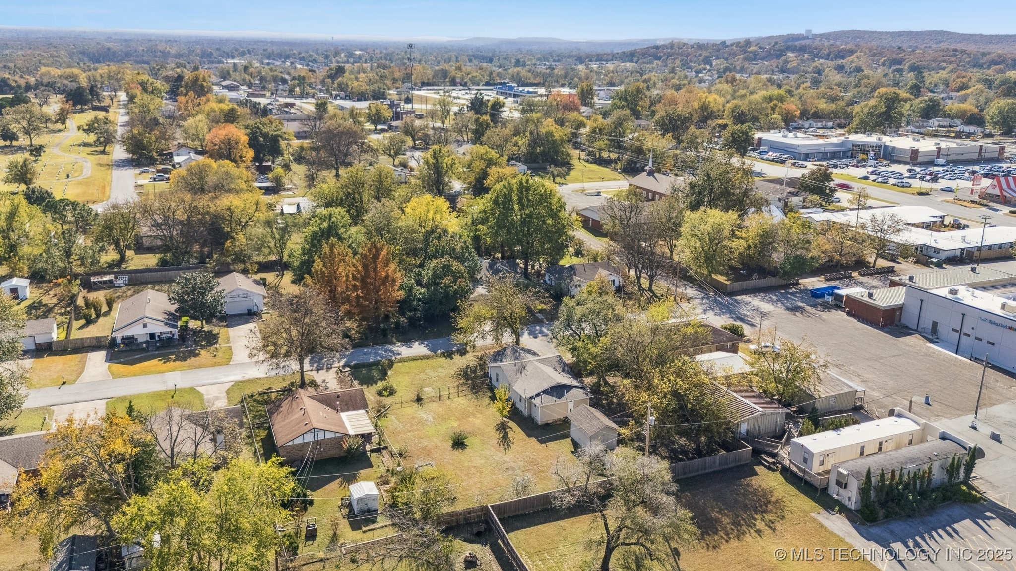 119 E Ross Avenue Property Photo 28