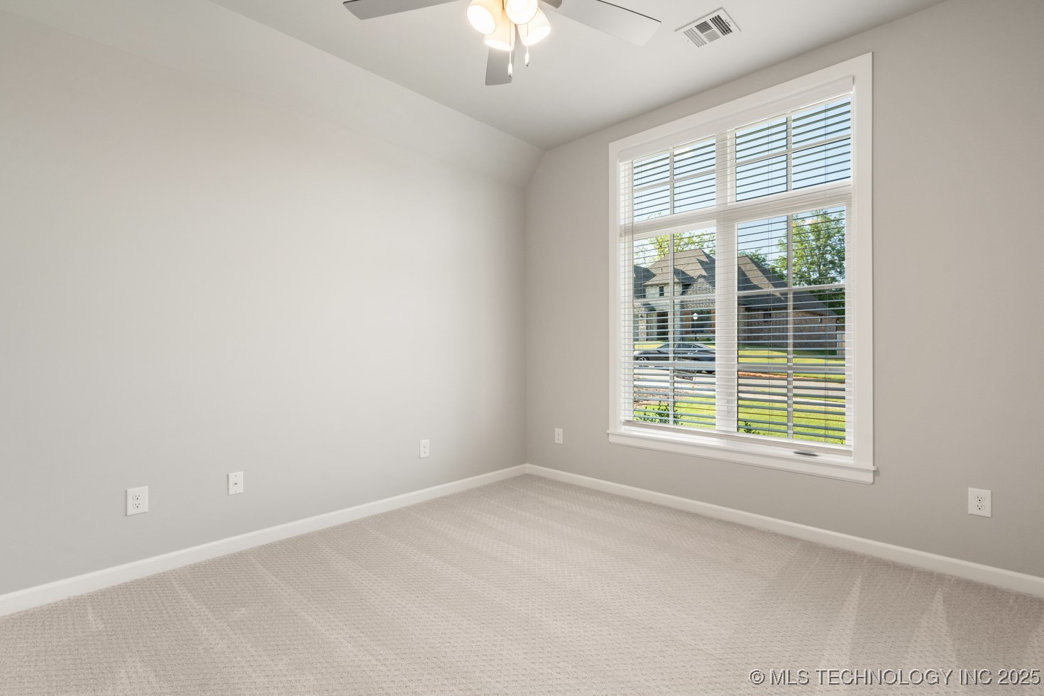 1603 Pinecrest Drive Property Photo 21