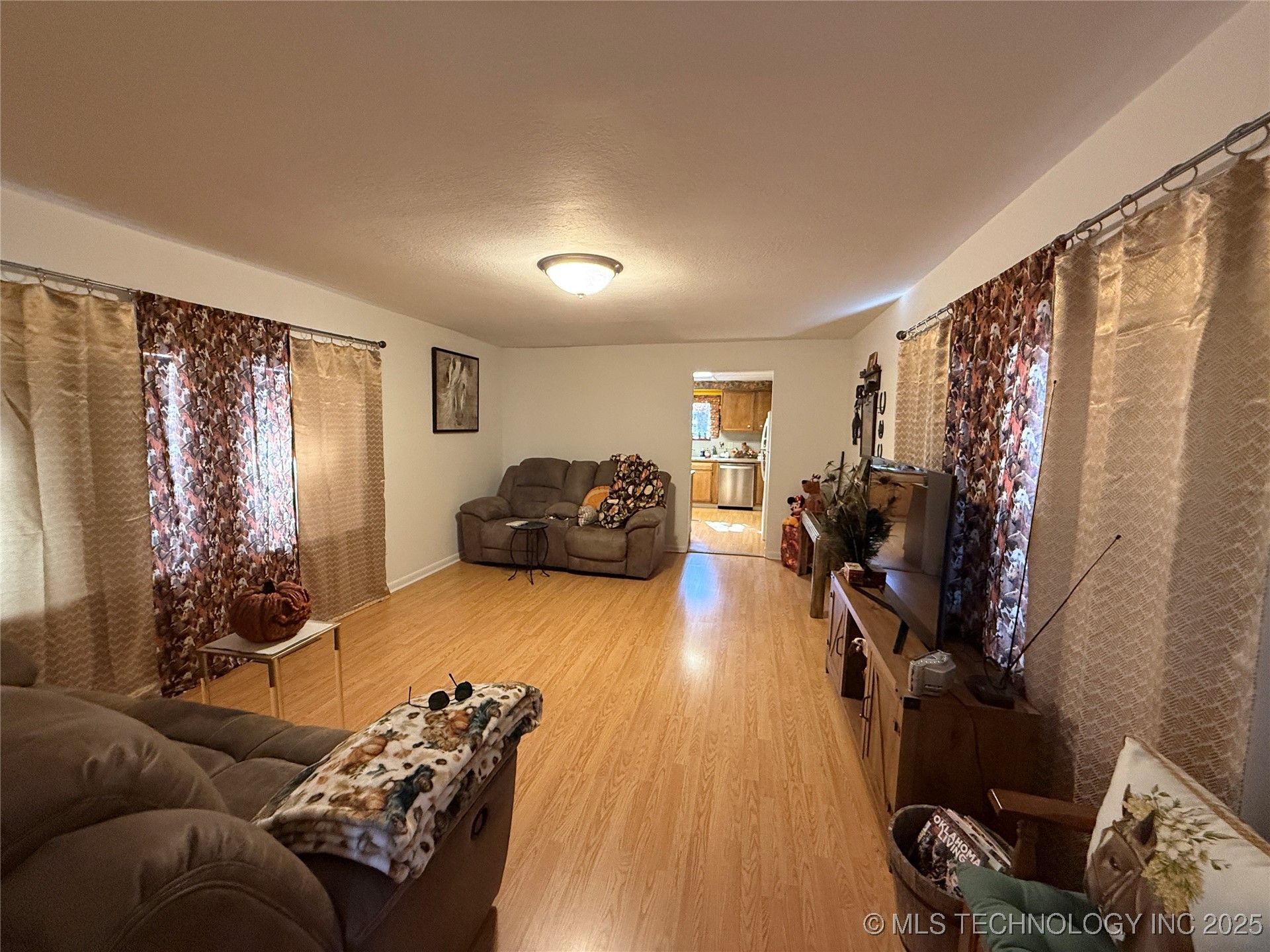 18021 S 71st West Avenue Property Photo 4