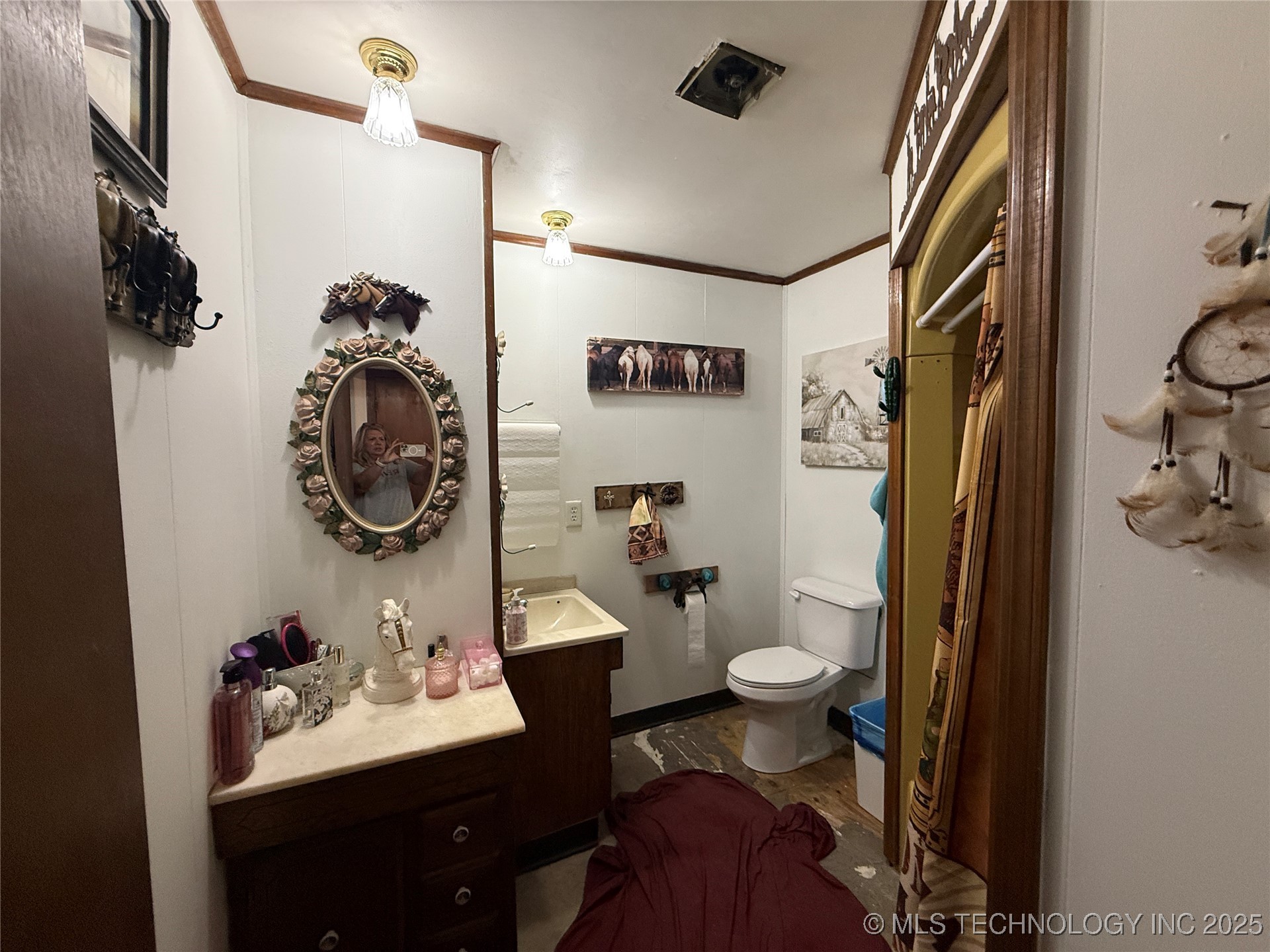 18021 S 71st West Avenue Property Photo 11