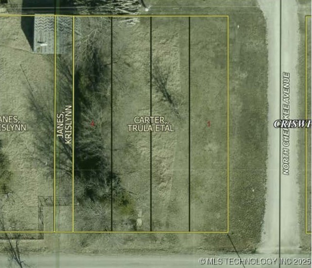 E Pine Street Property Photo 2