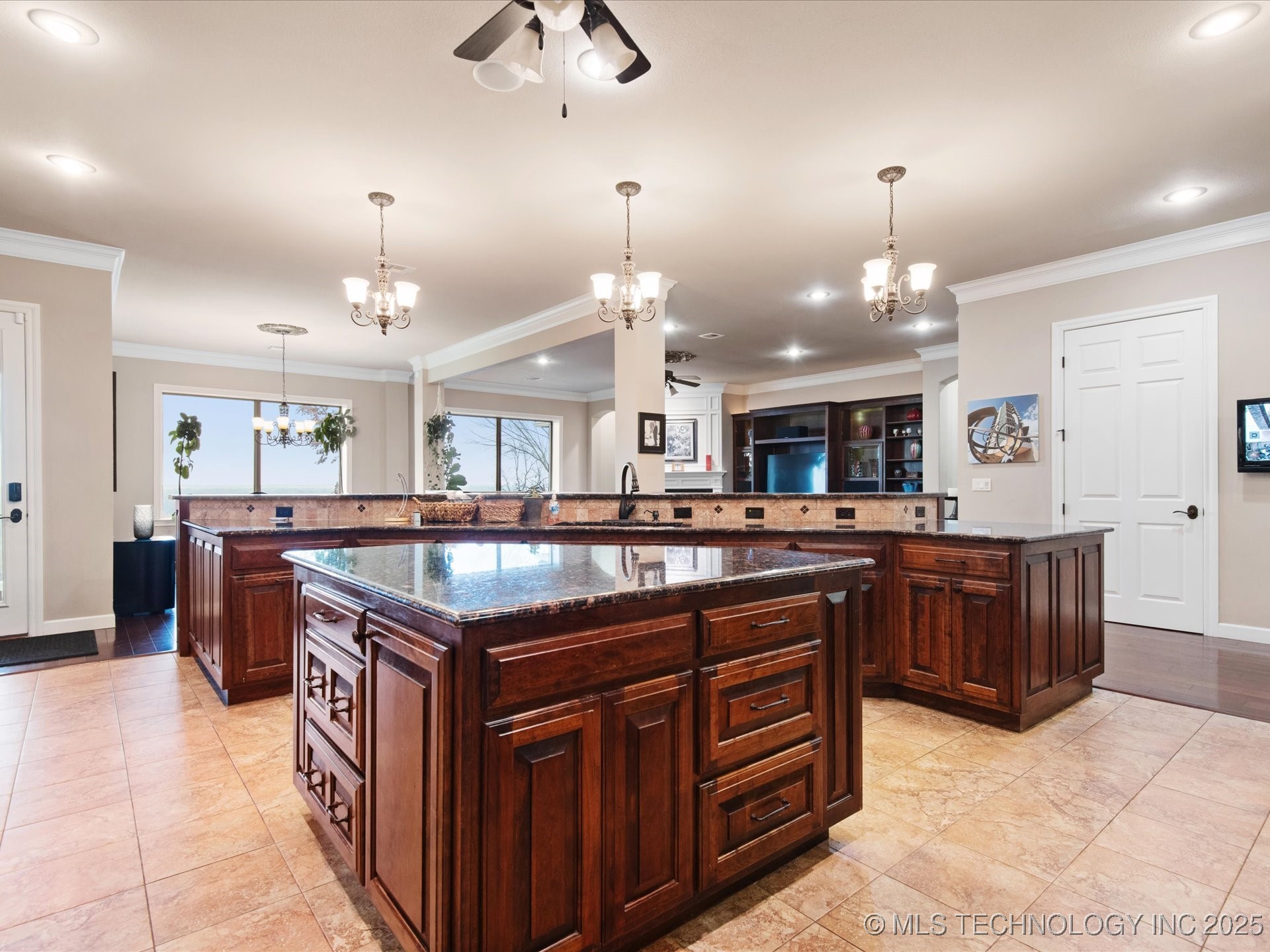 2628 Mountain Road Property Photo 12