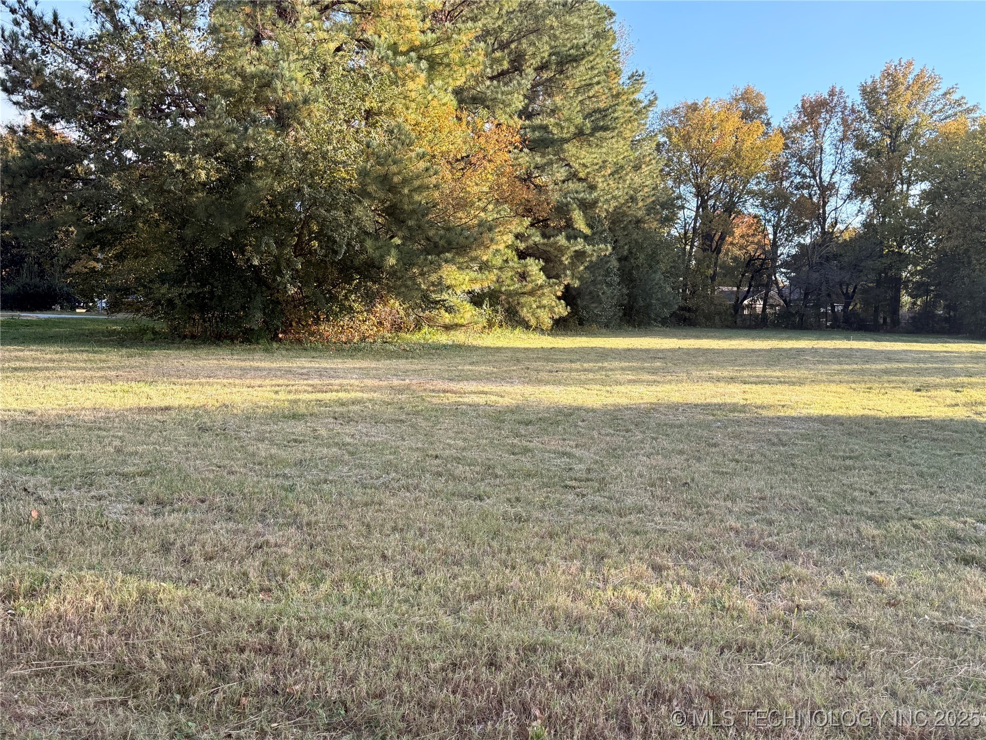 12816 E 127th Street S Property Photo 2