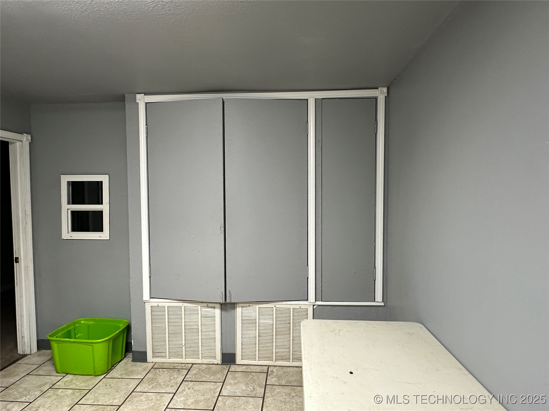 309 W Miami Avenue Property Photo 7