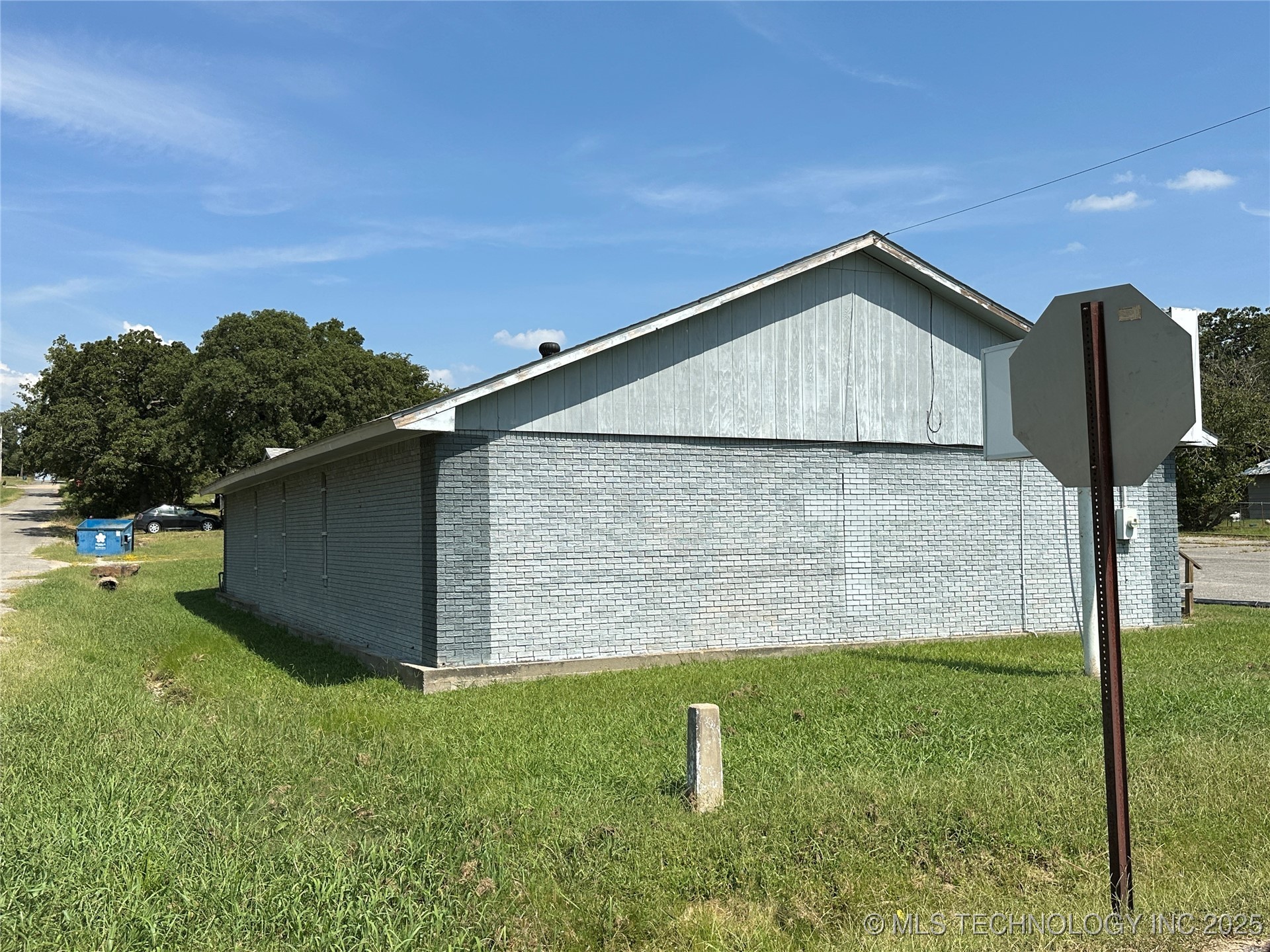 309 W Miami Avenue Property Photo 17