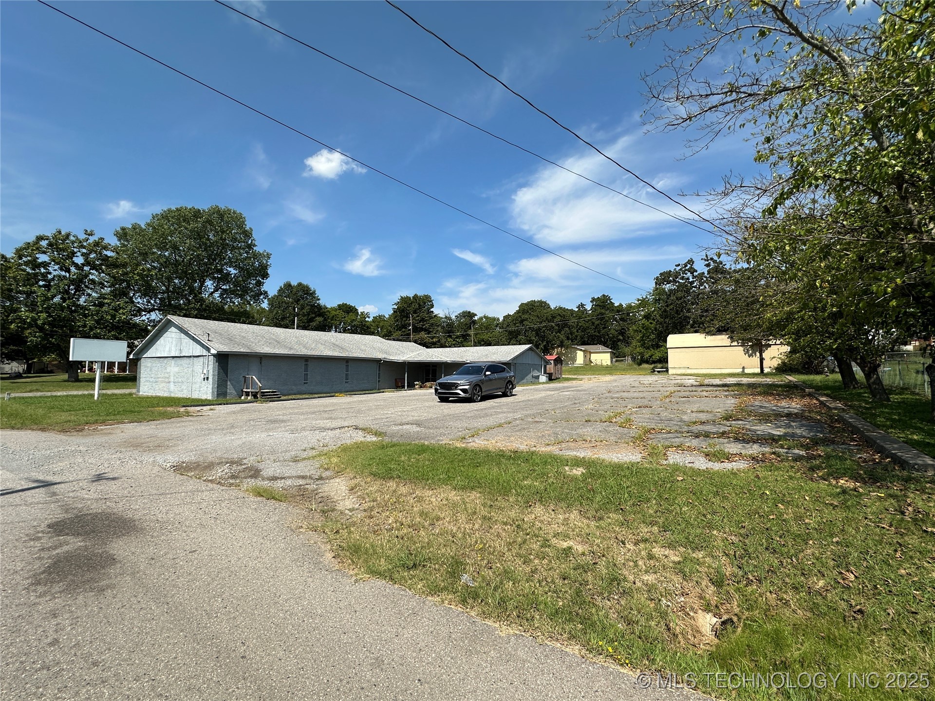 309 W Miami Avenue Property Photo 18