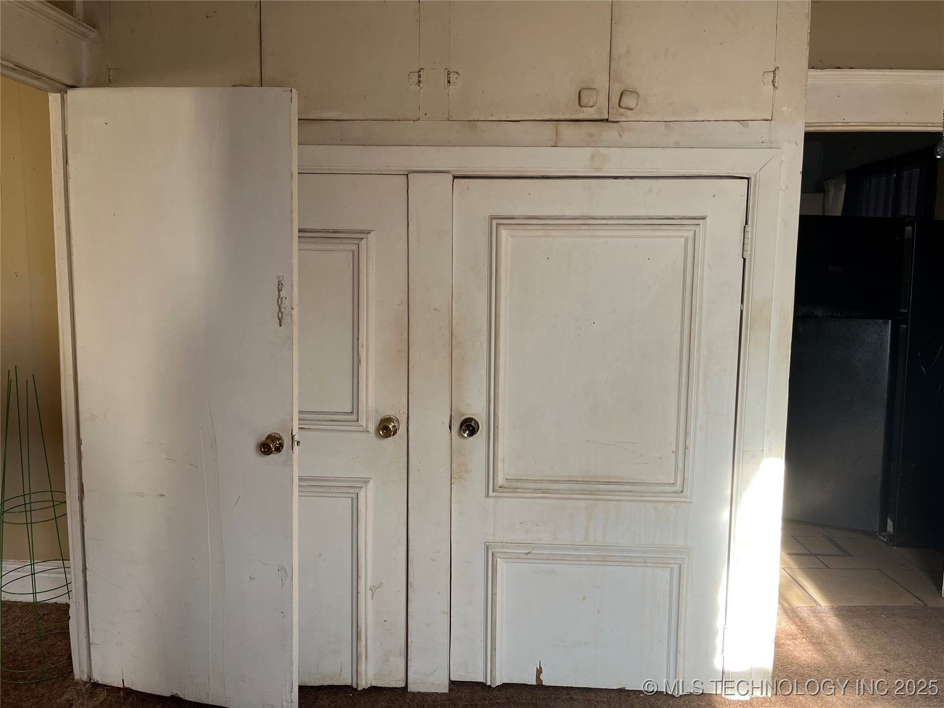 826 N H. Street Property Photo 16