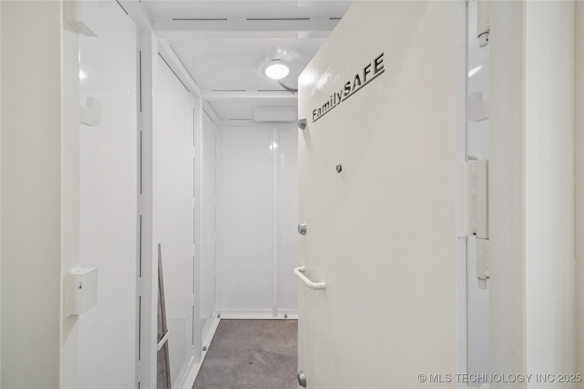 31005 E 67th Street S Property Photo 35