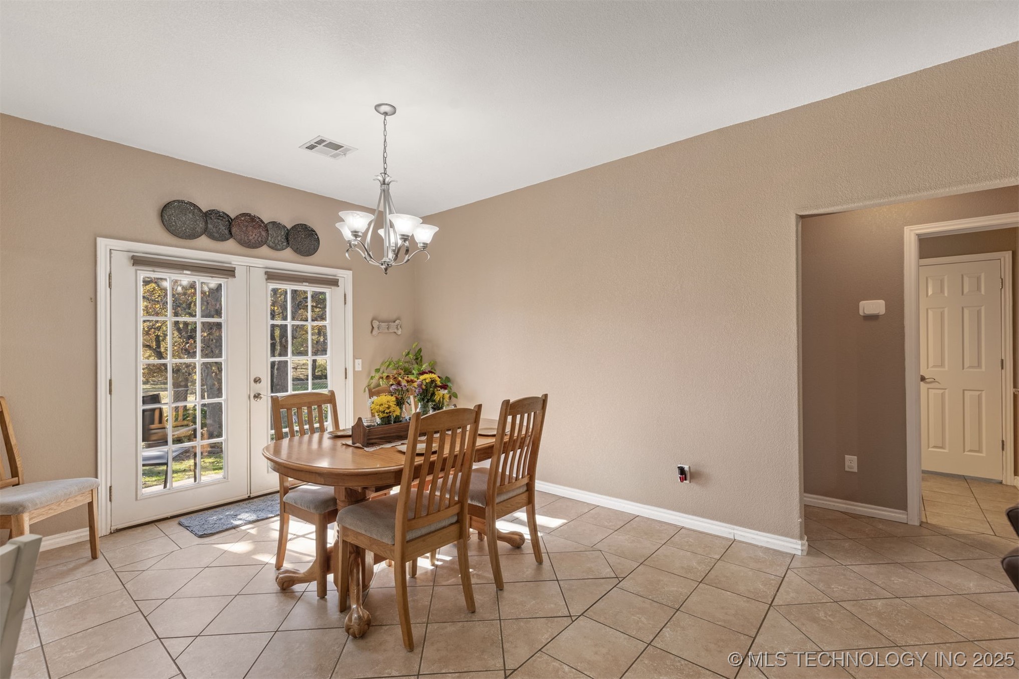 6338 W 77th Street Property Photo 10