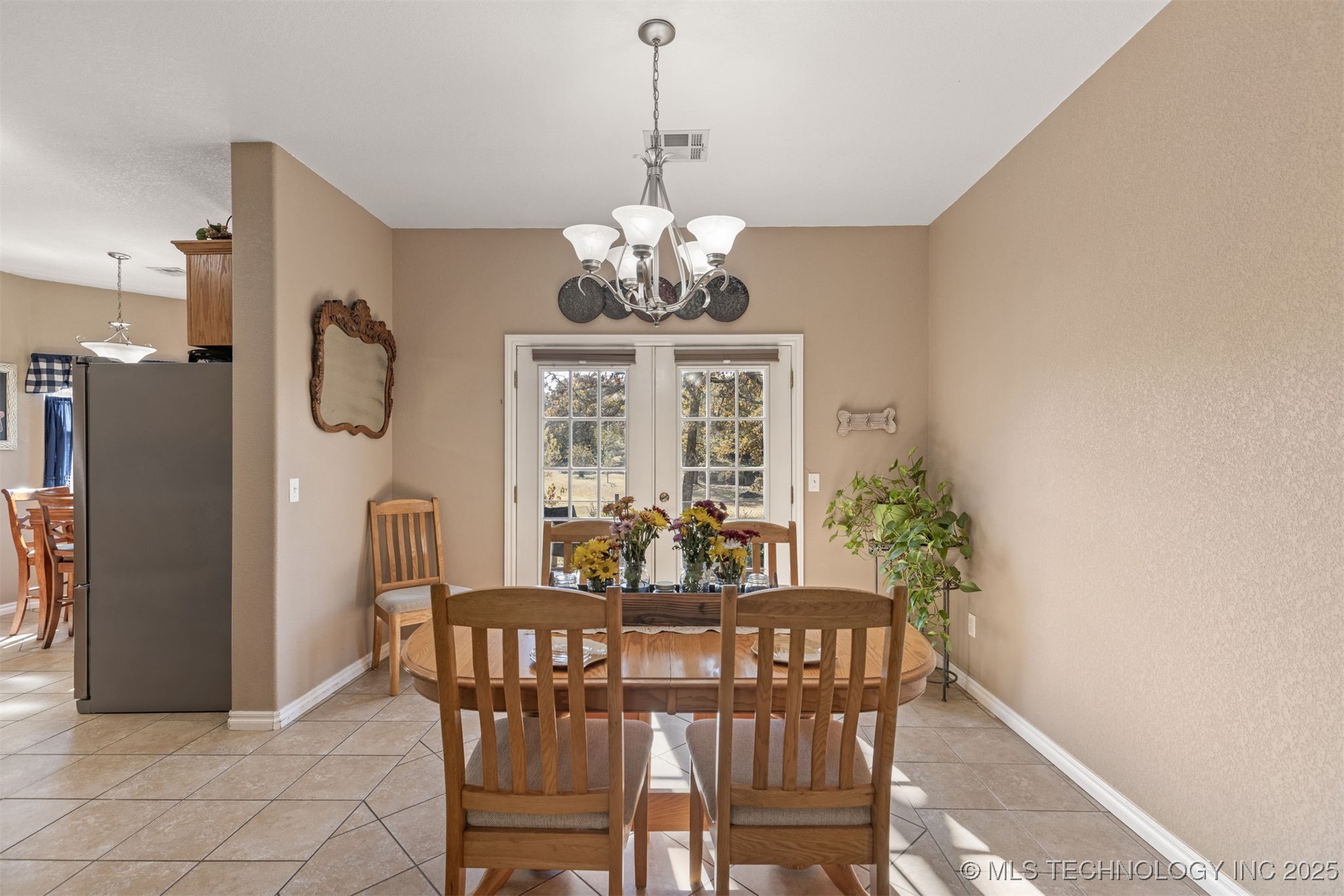 6338 W 77th Street Property Photo 11